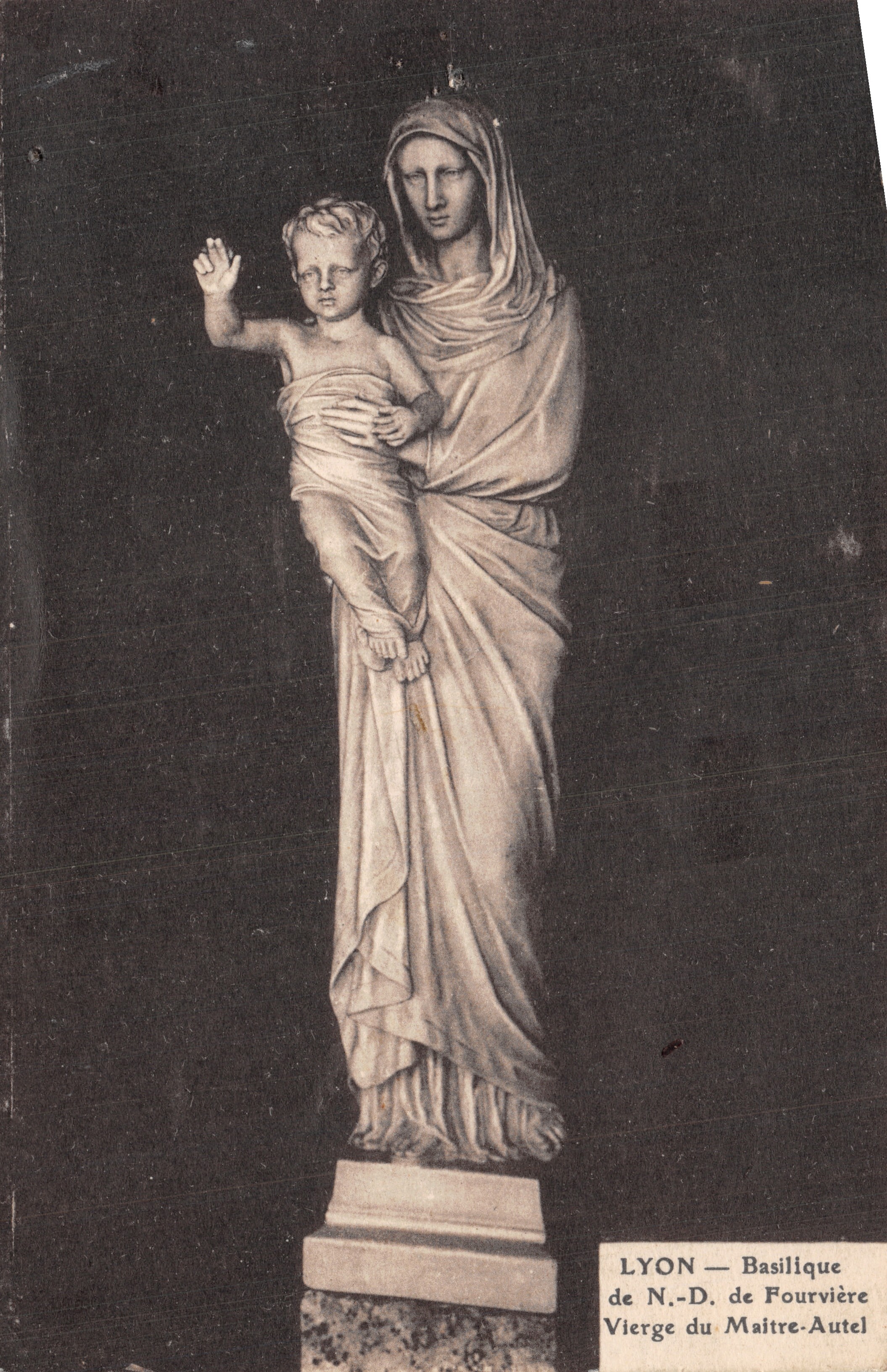 Statua della Vergine con il Bambino — Basilica di Notre-Dame de Fourvière, Lione — edita da LYON — Basilica di Notre-Dame de Fourvière Vergine del Altare Maggiore