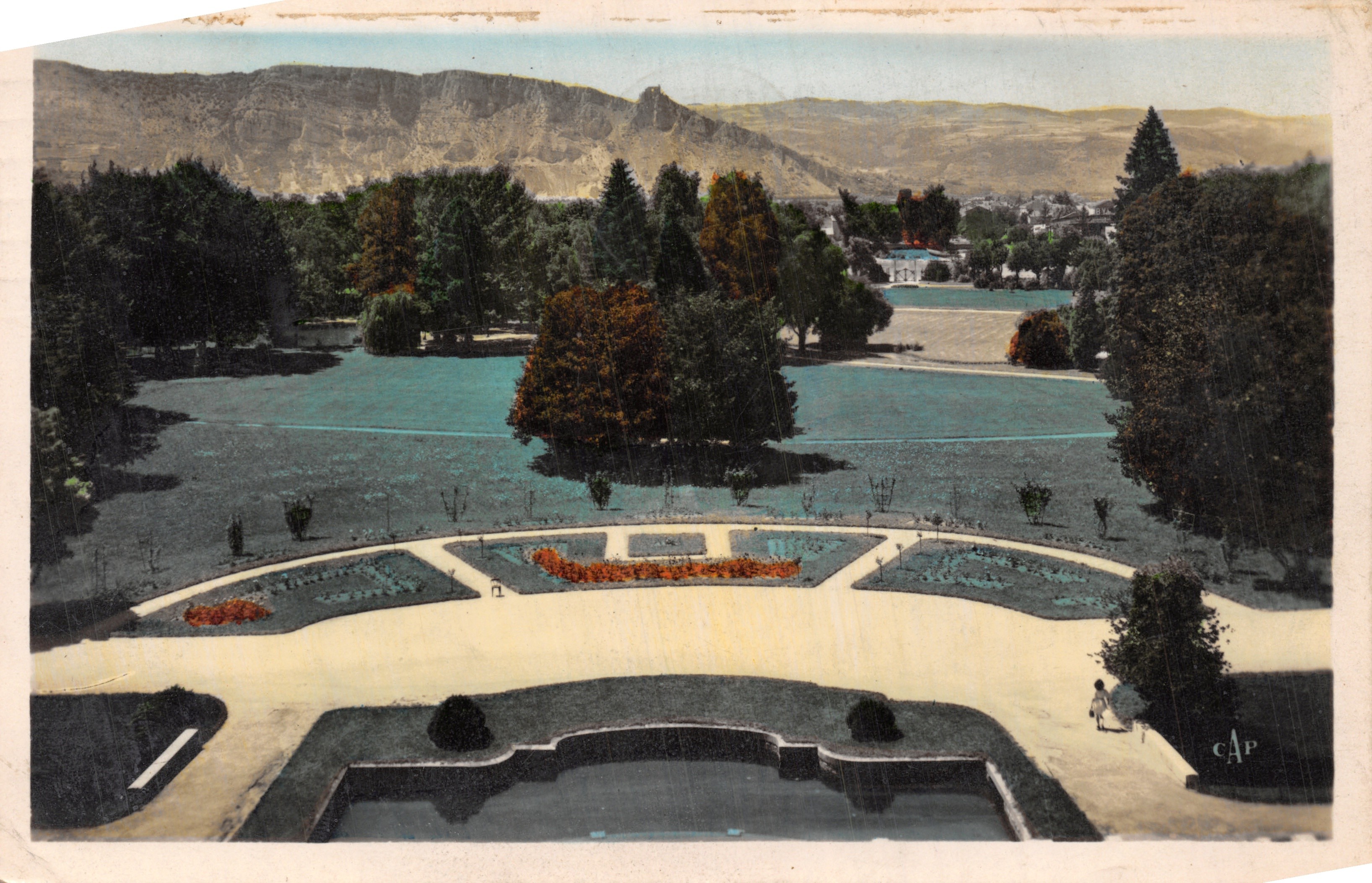 Valence - Parco Jouvet — vista del parco con bacini e montagne in fondo — editore C.A.P. (n. 37)