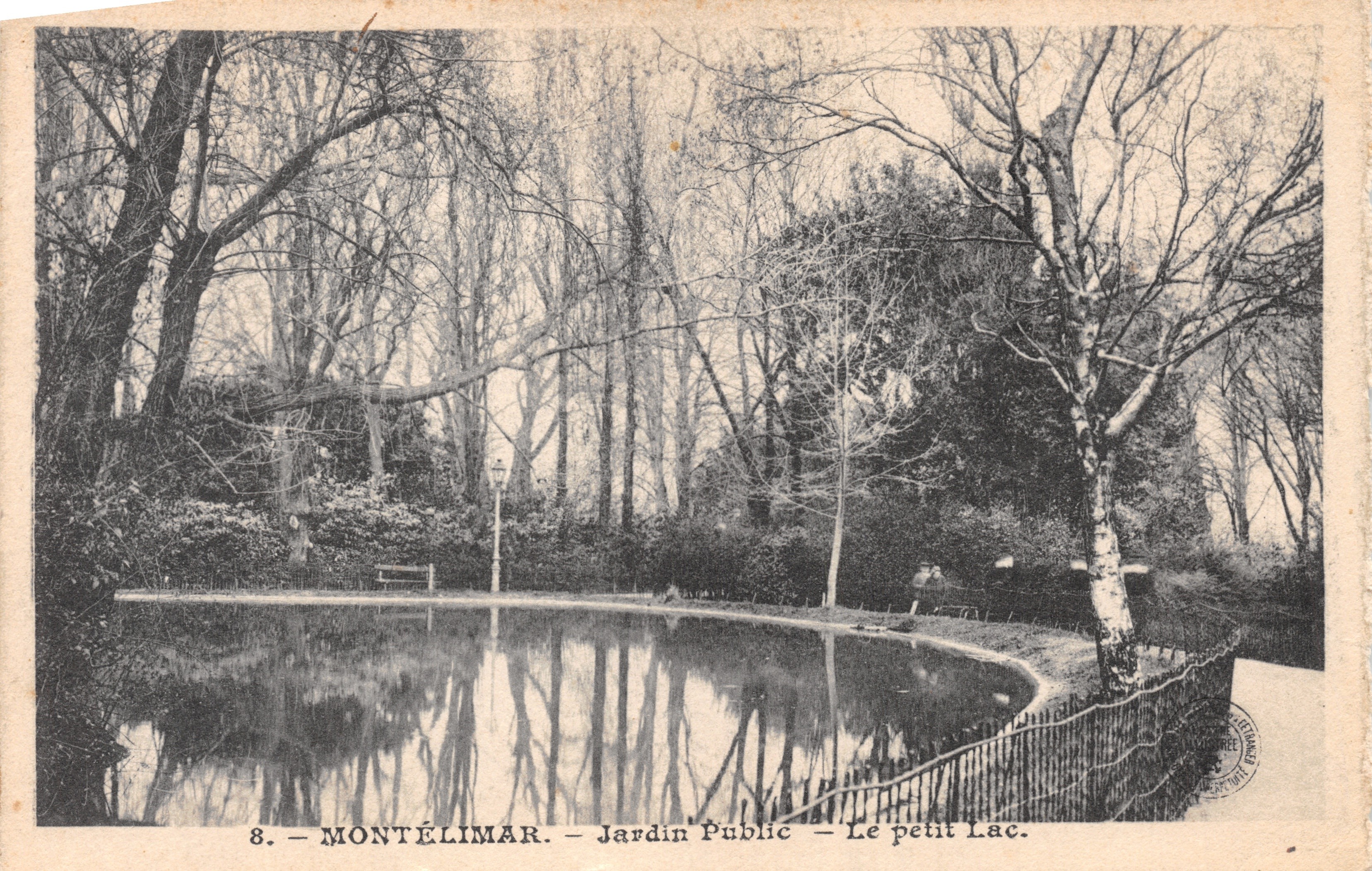 Montélimar — Jardin Public — Het kleine meer — uitgever drukkerij L. Béchard