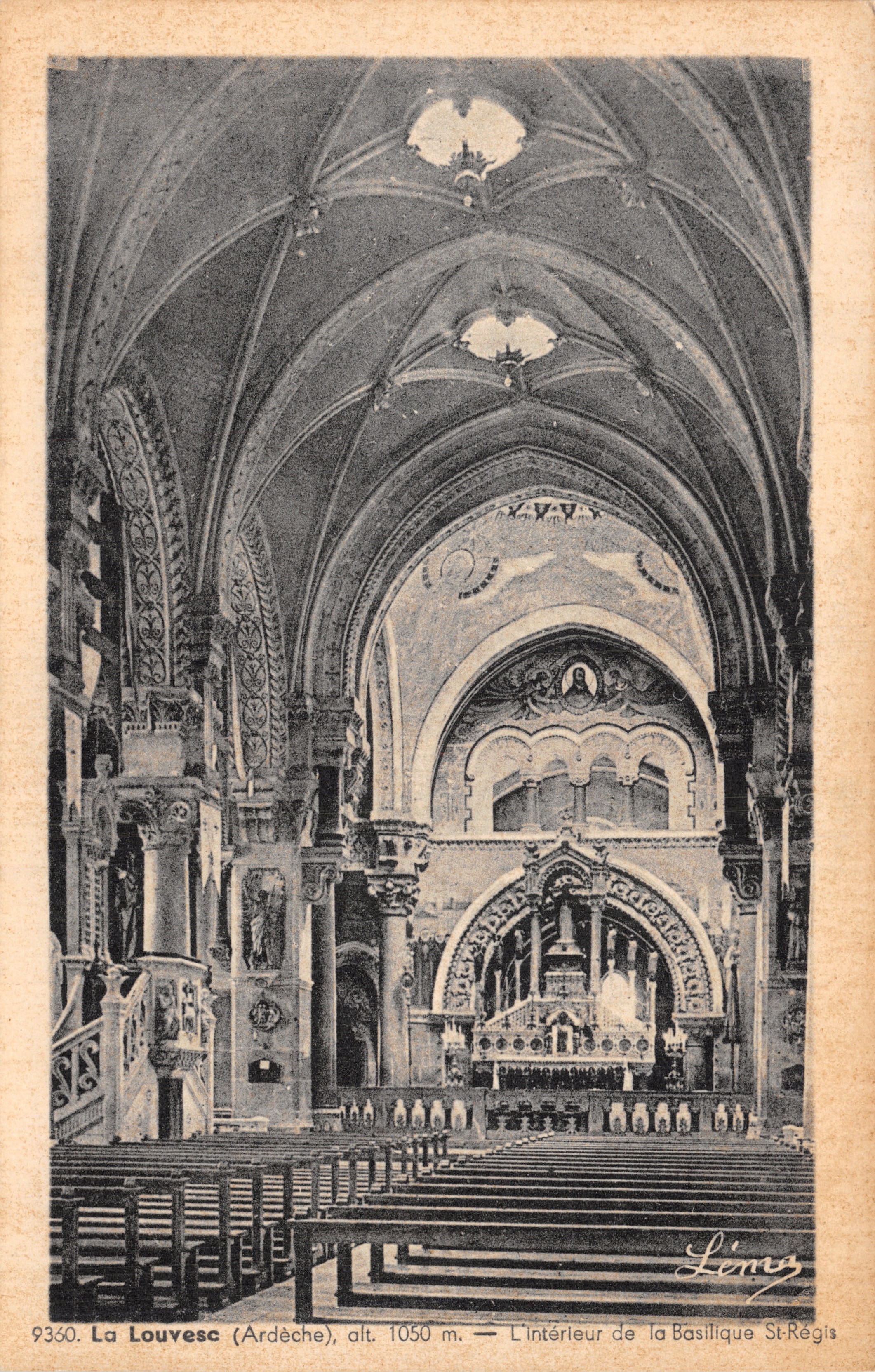 La Louvesc (Ardèche), alt. 1050 m. — Interno della Basilica Saint-Régis — editore L'Ines, n. 9360