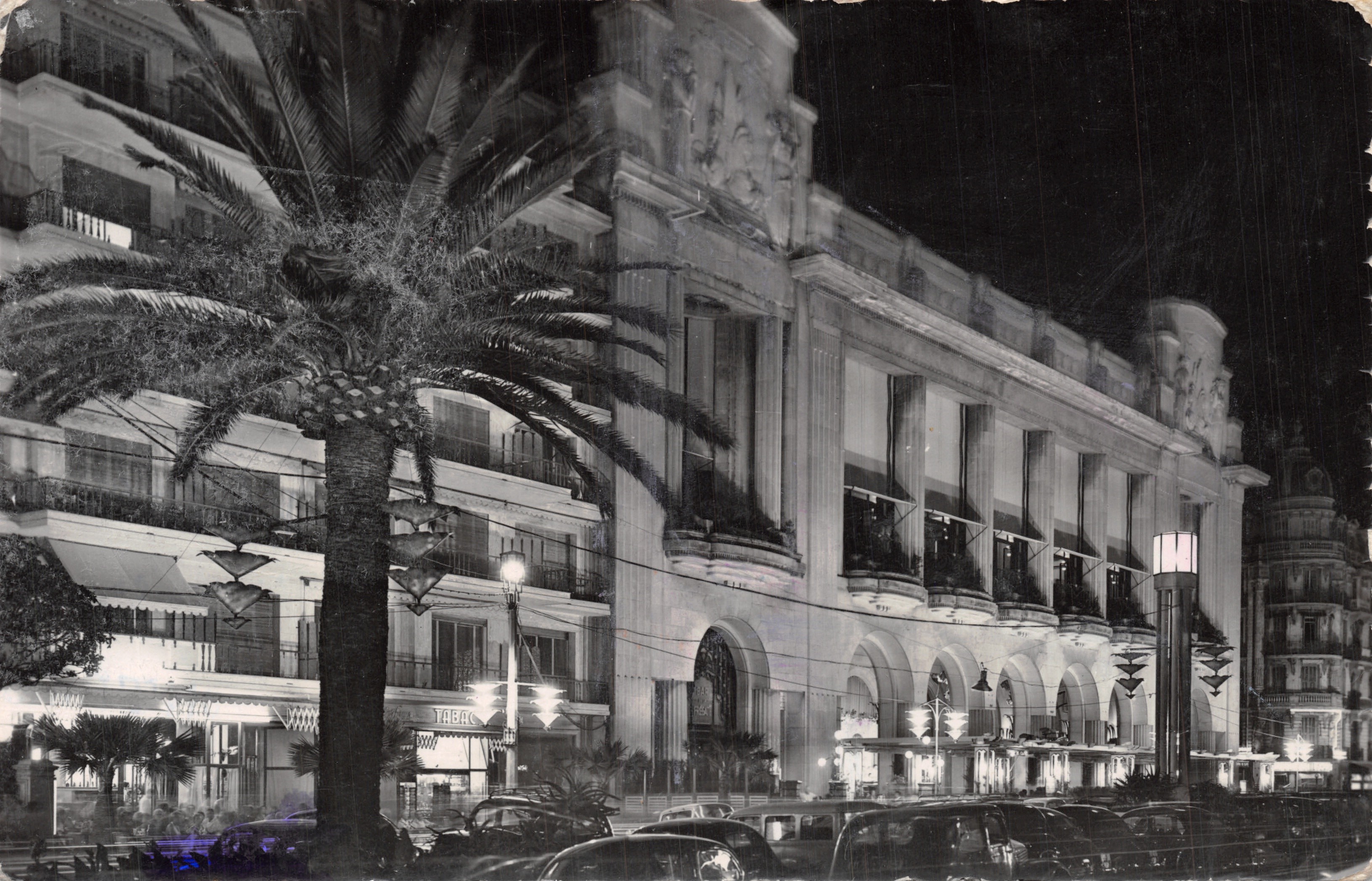 Theater van Nice — verlichte gevels 's nachts — uitgever L. GILLETТА & Cie