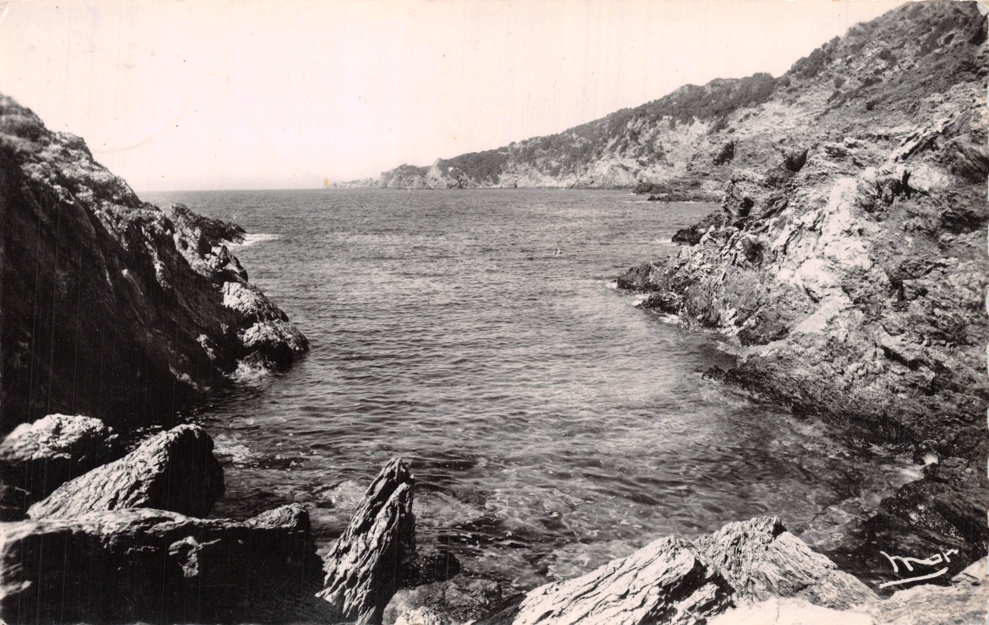 Gorge du Loup — Ile de Porquerolles (Var) — Les Éditions Véritable