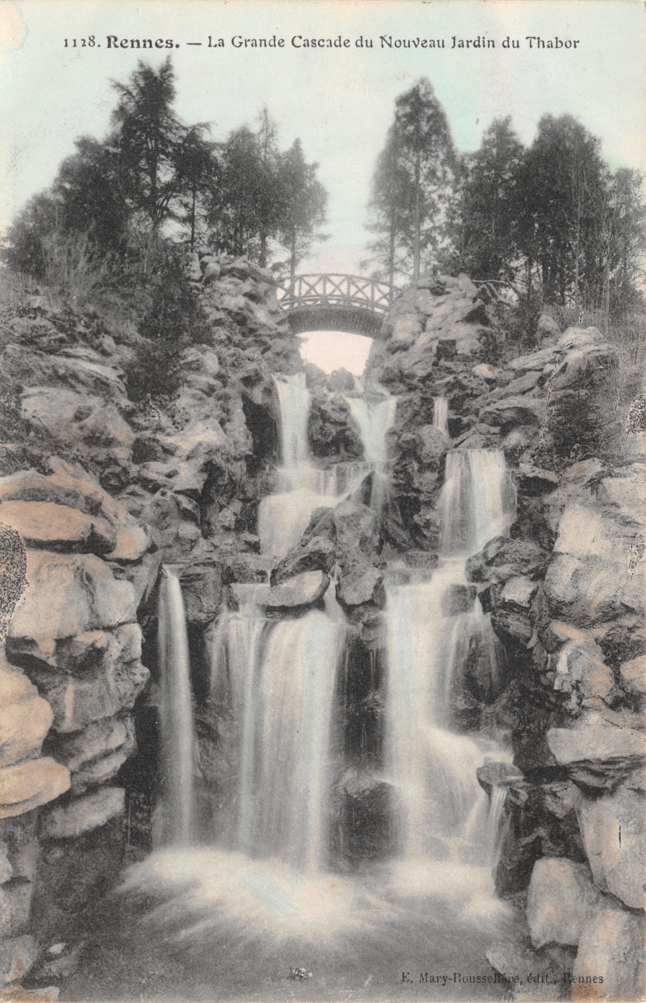 Rennes — De Grote Waterval van het nieuwe Tuin van Thabor — E. Mary-Rousseffare, uitg. Rennes