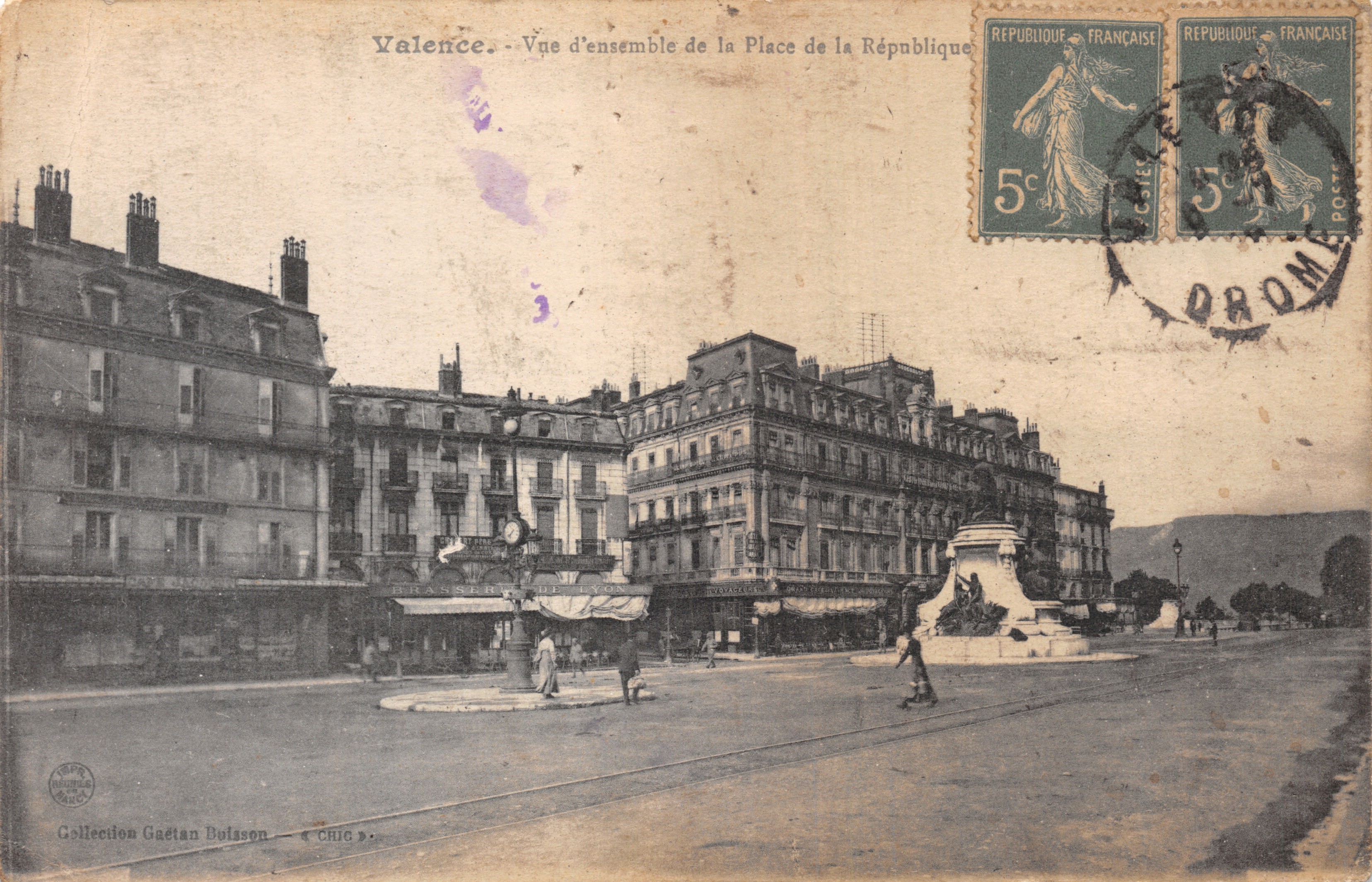 Valence — Vue d'ensemble de la Place de la République — Collection Gaëtan Dufason « CHIC »