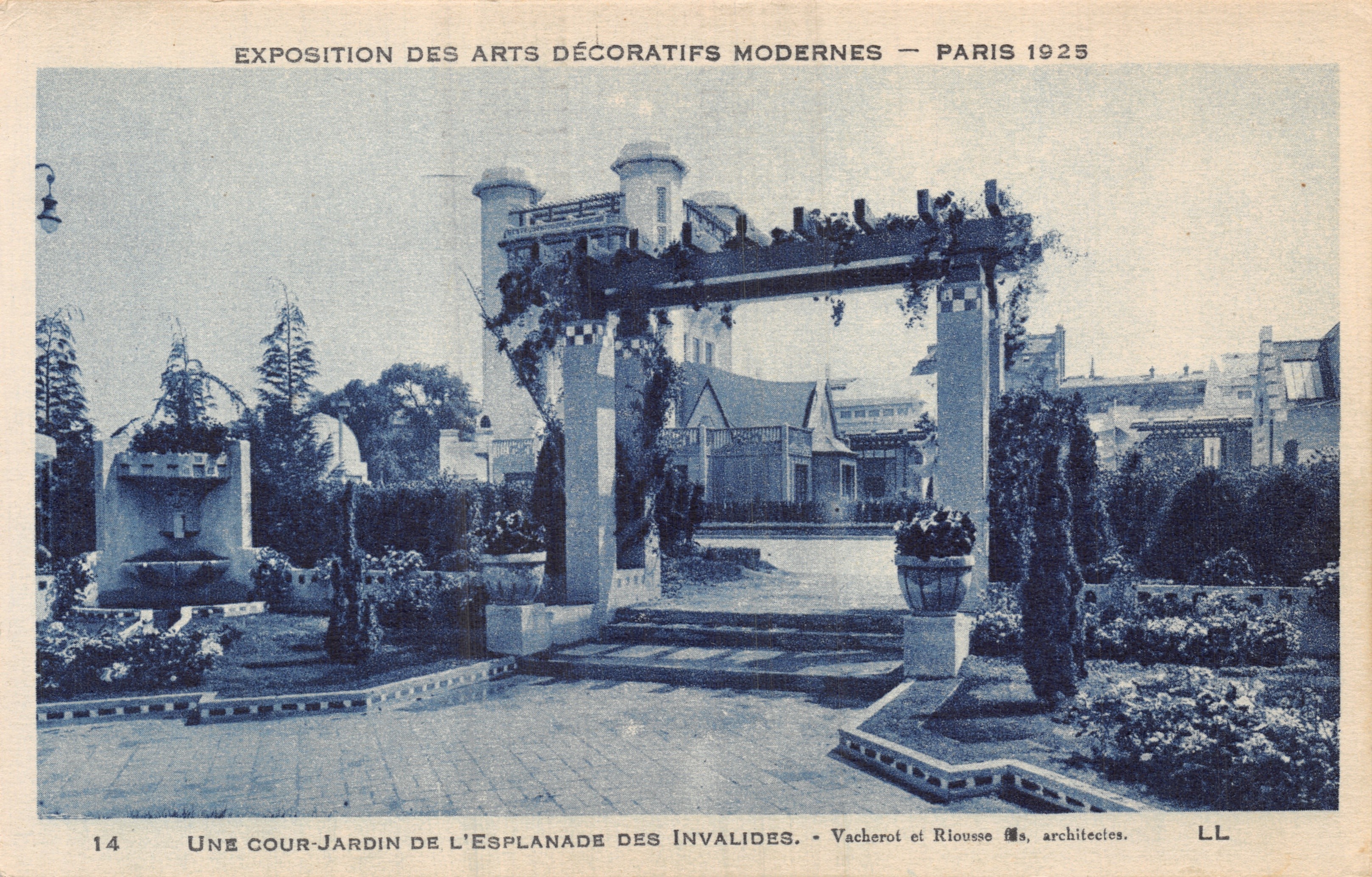 Cour-jardin de l'Esplanade des Invalides — Exposition des Arts Décoratifs Modernes — Paris 1925 — Vacherot et Riouso, architectes