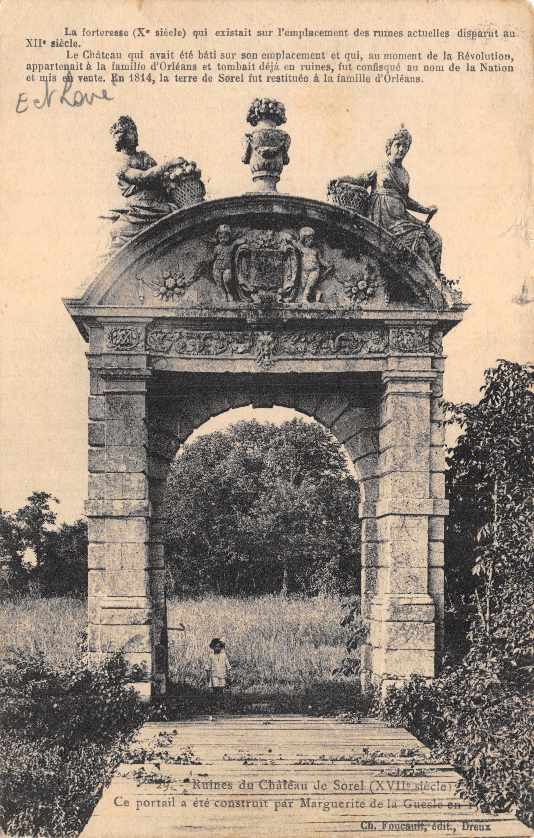 Ruines du Château de Sorel — Portail du XVIIe siècle — Ch. Foucault, édit., Dreux