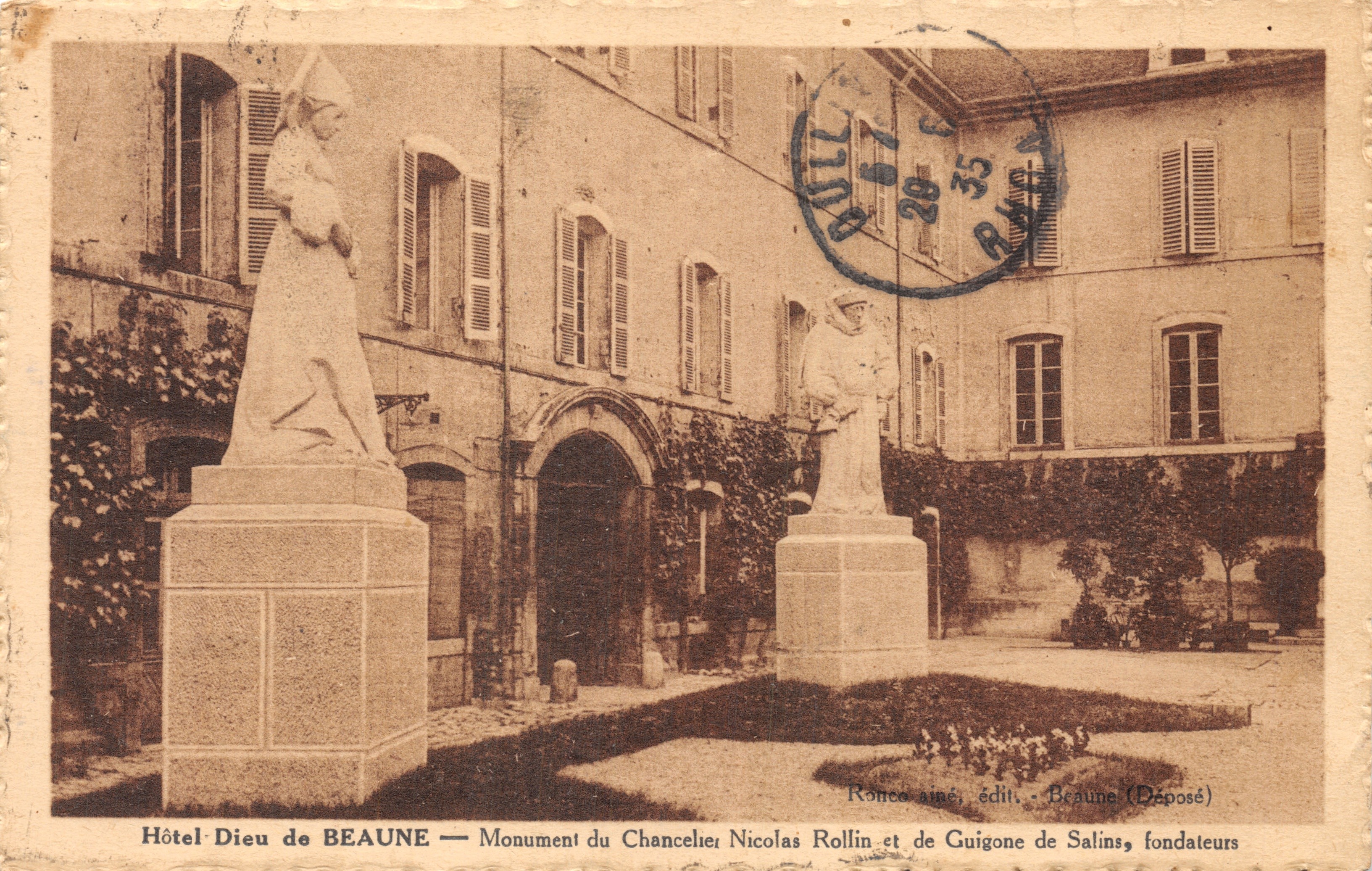 Hôtel-Dieu de BEAUNE — Denkmal für den Kanzler Nicolas Rollin und Guigone de Salins, Gründer