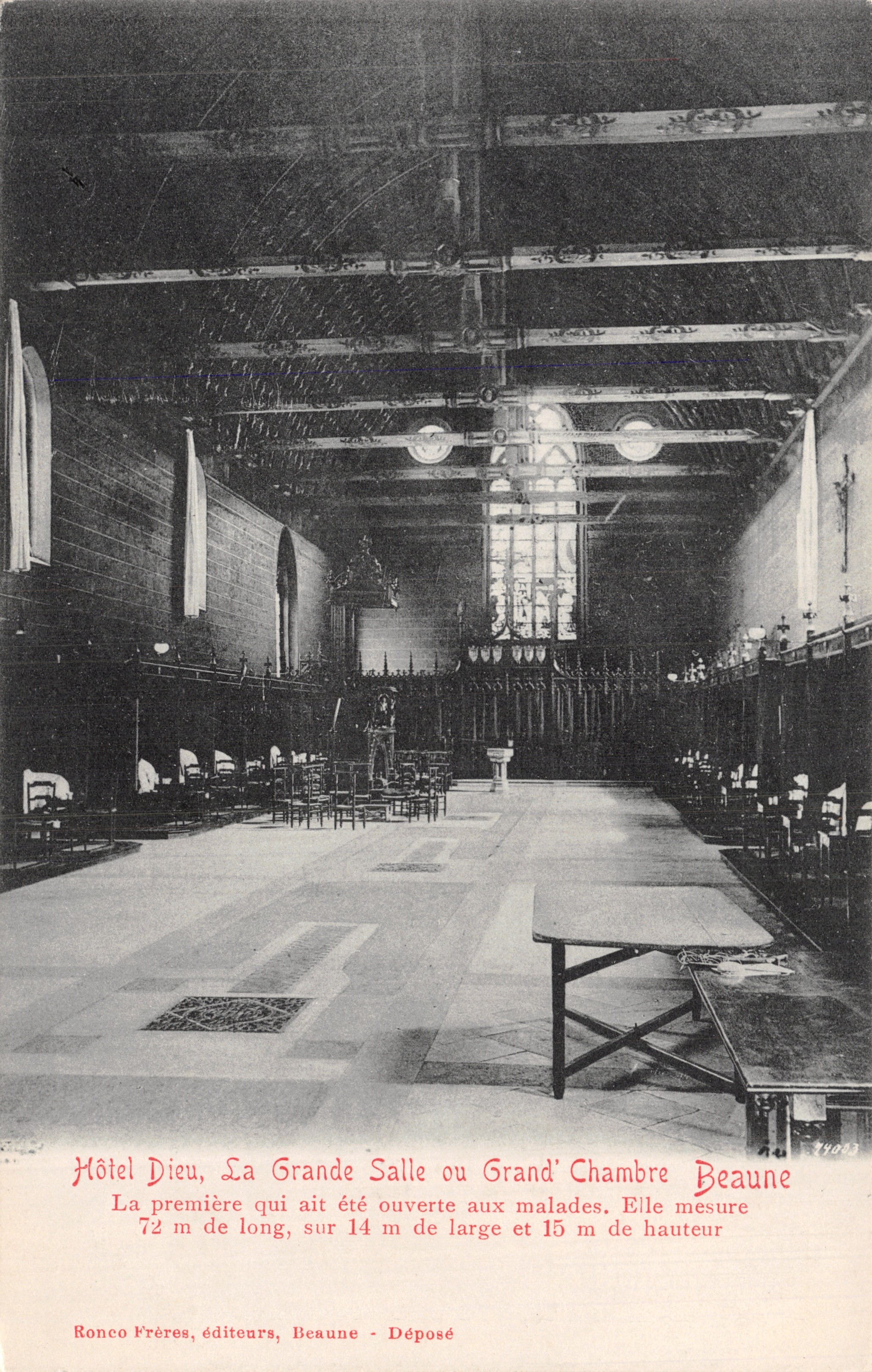 Hôtel Dieu, La Grande Salle ou Grand' Chambre — intérieur de la salle aux malades à Beaune, éditeur Ronco Frères
