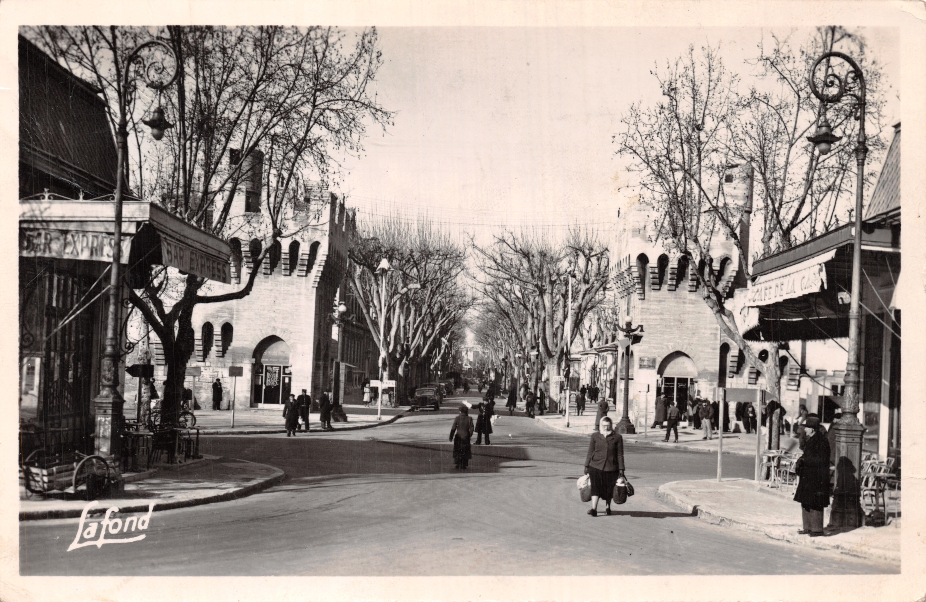 Avignon — Entrée Principale de la Ville — J. Lafond