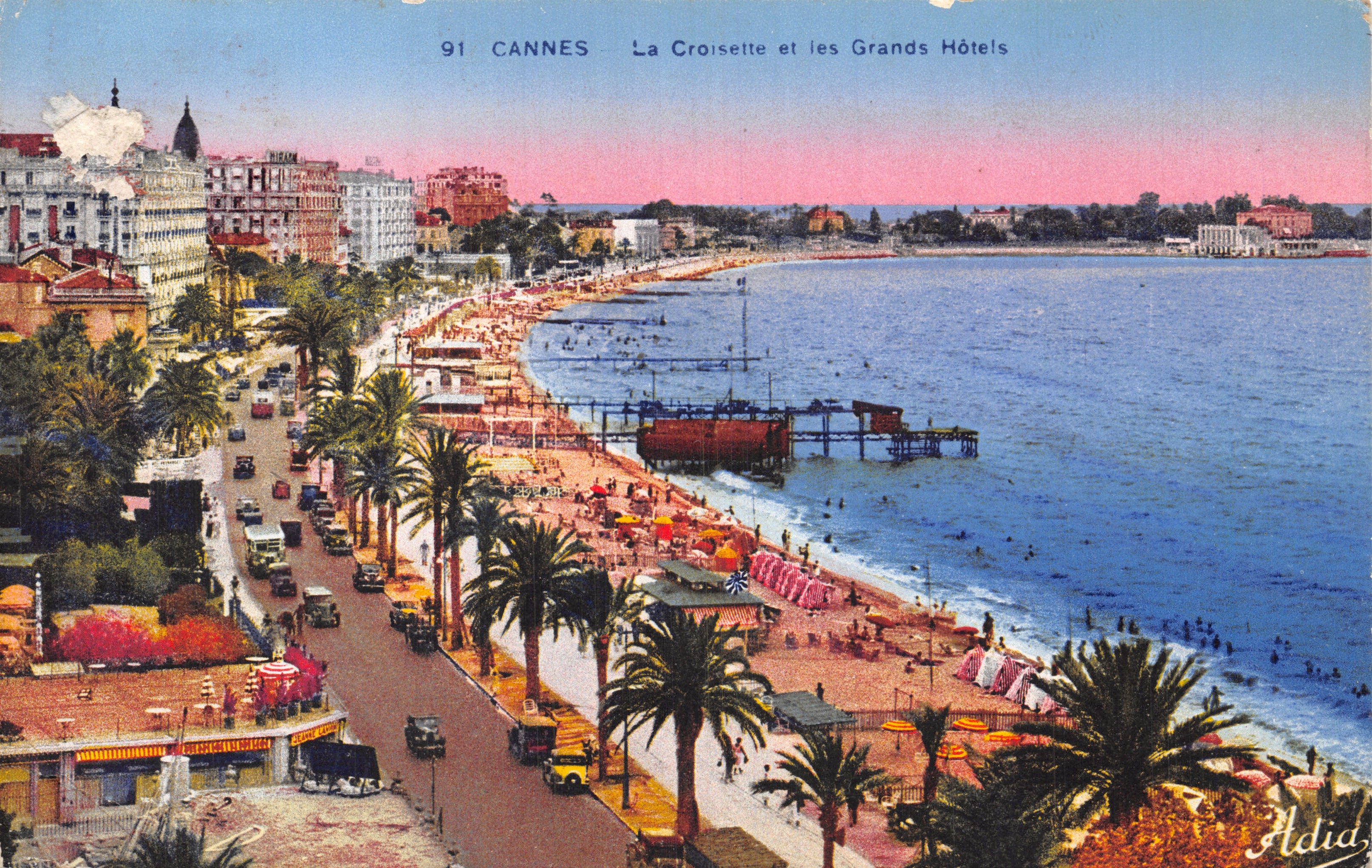 CANNES — Ansicht der Croisette und der großen Hotels — Adia
