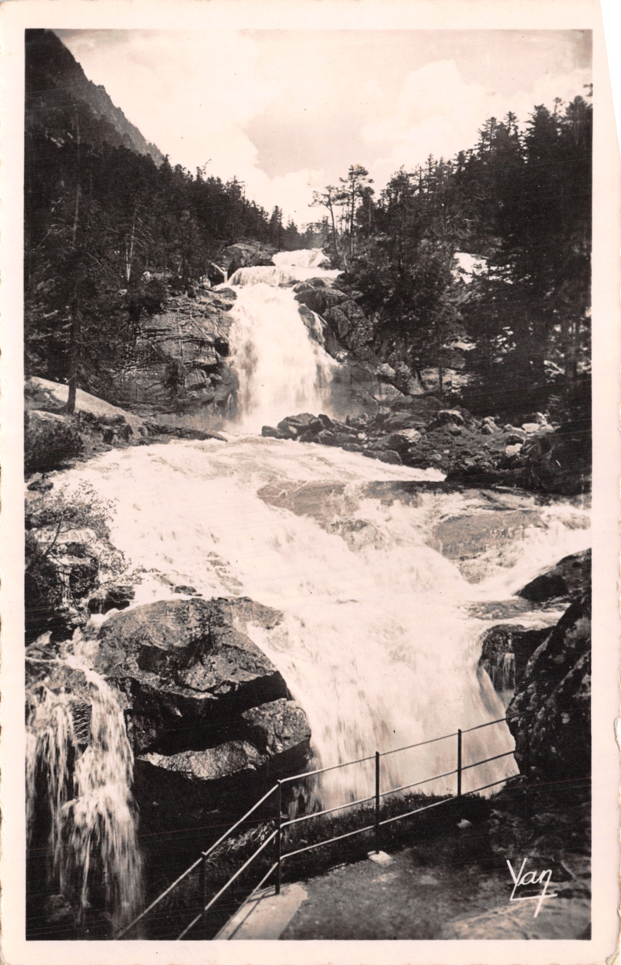 Cauterets — De cascade van de Pont d'Espagne — Editie Quinault - Lourdes