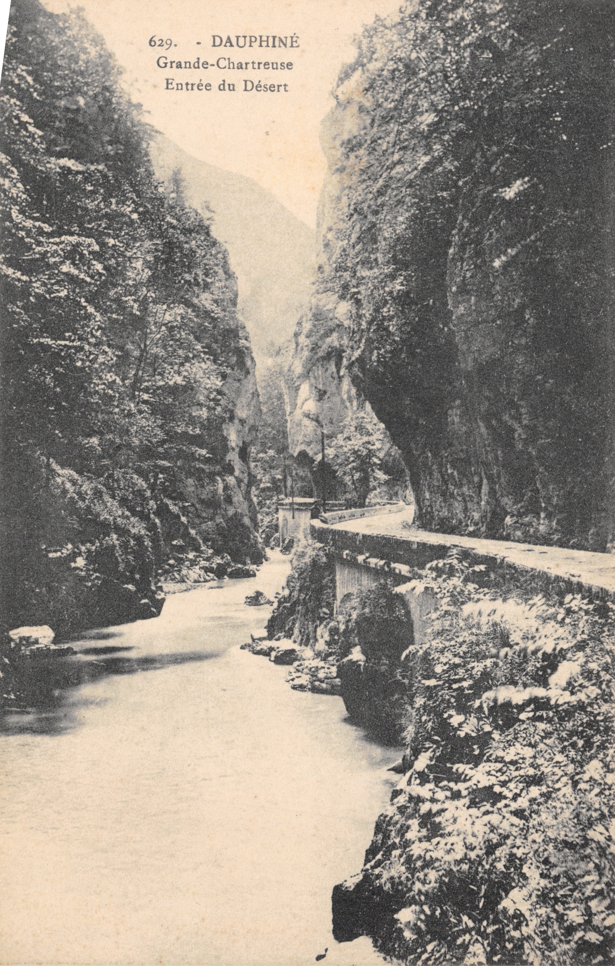 Dauphiné - Grande-Chartreuse - Entrada al Desierto — editor P. Gaude, Grenoble, n.º 629