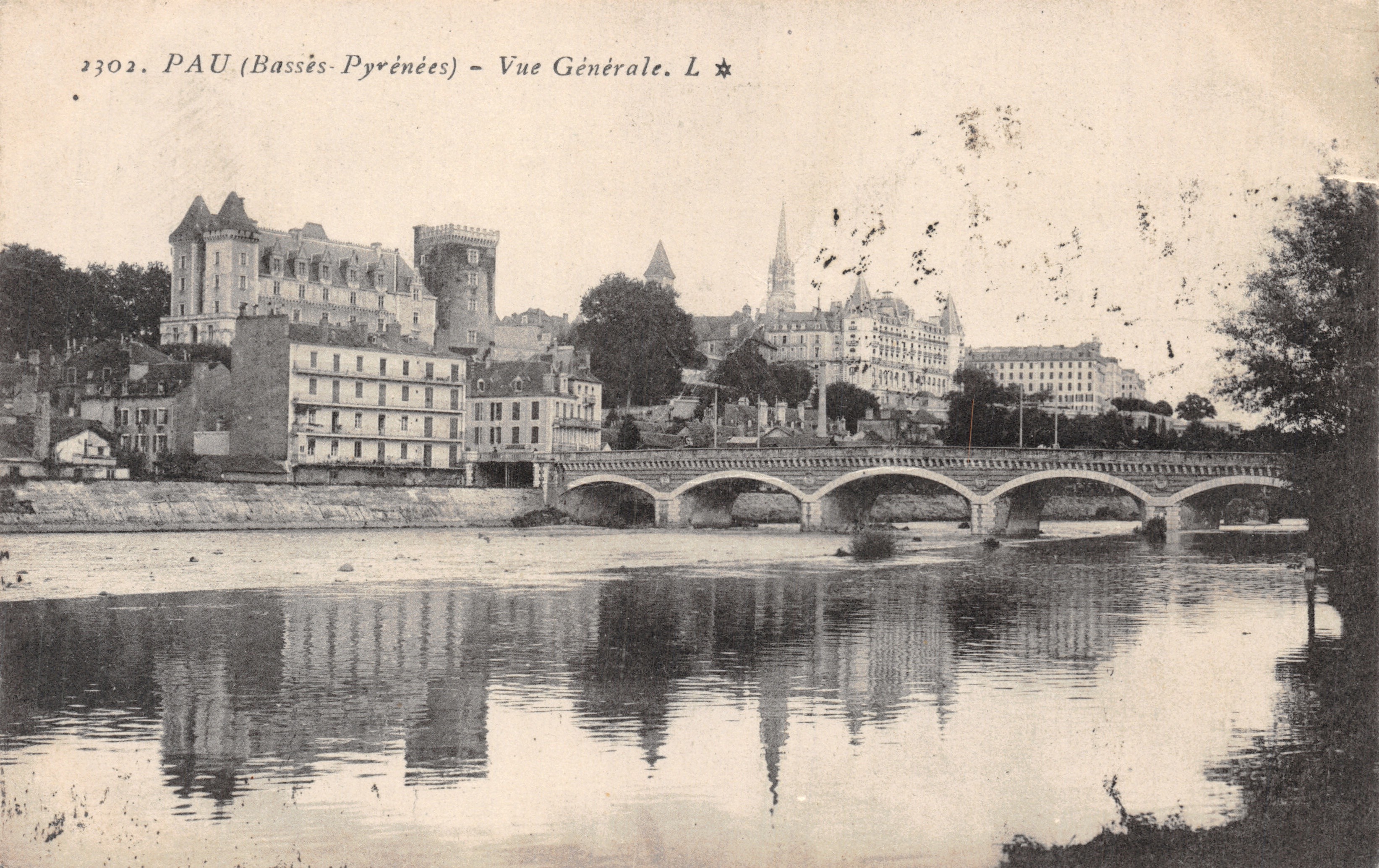 PAU (Bassès-Pyrénées) — Vue Générale — L. Éditeur L. n° 2302