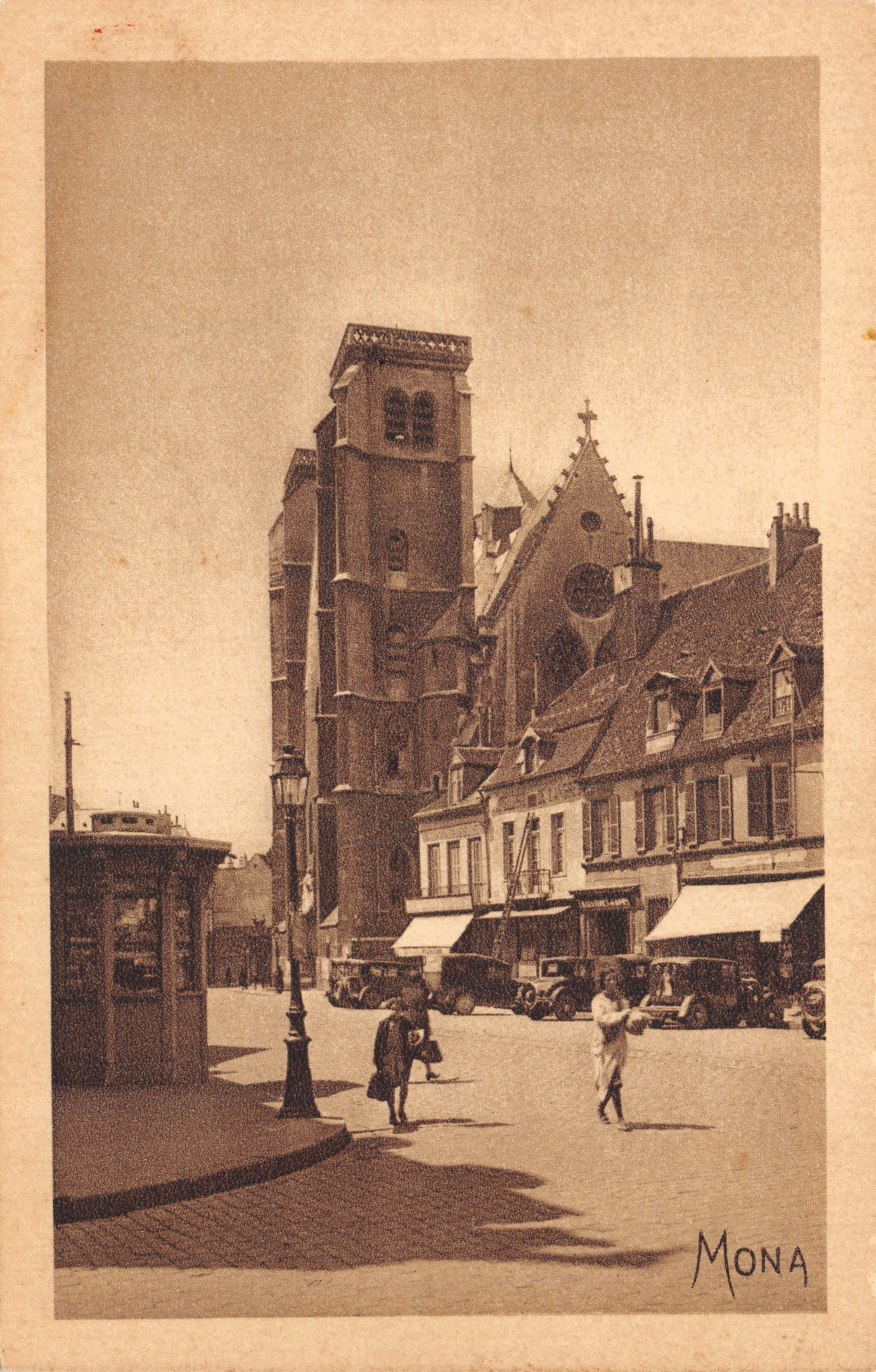 Place Bossuet — church Saint-Jean — publisher MONA, n° EB. 119