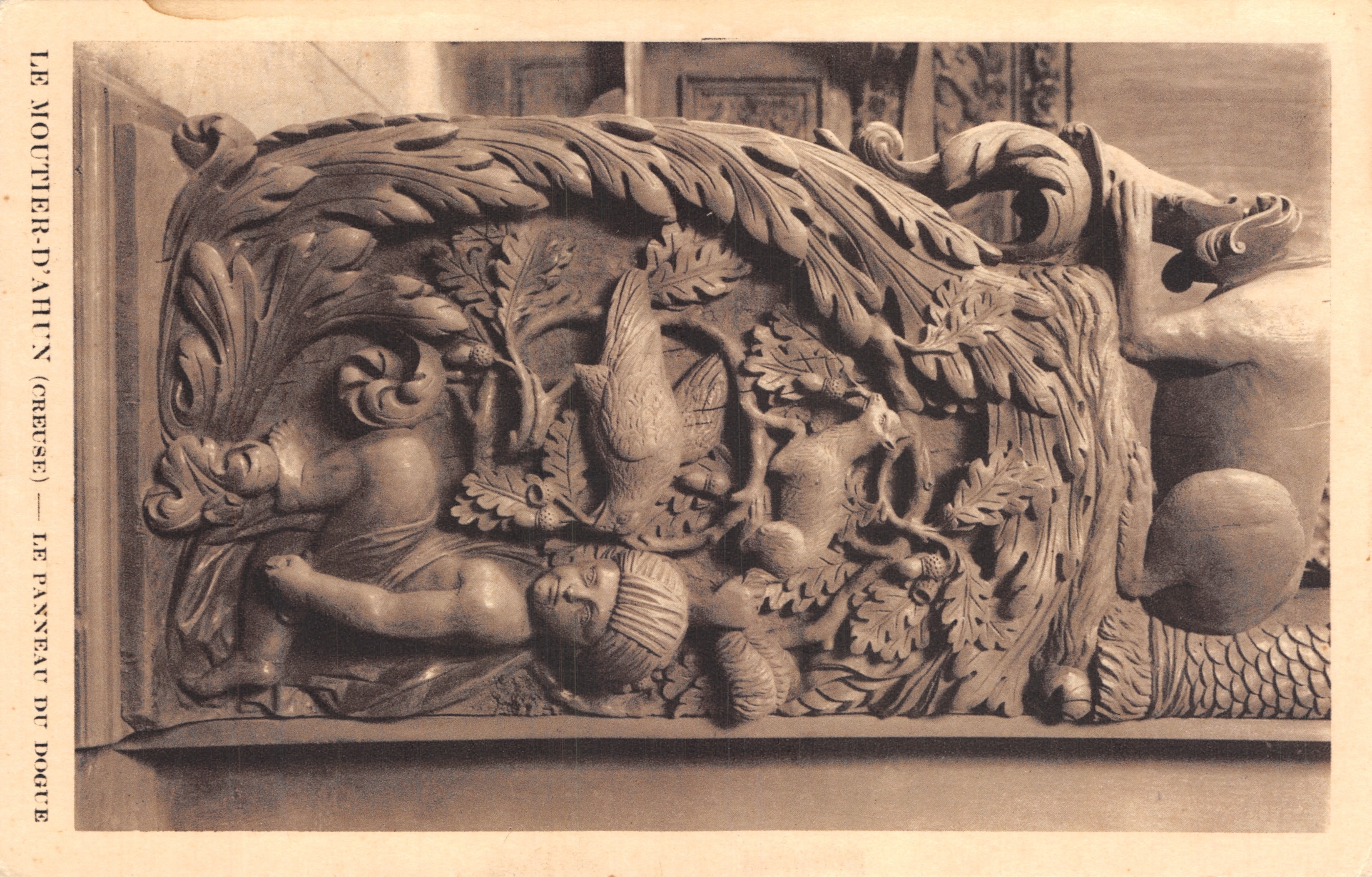 Le Moutier-d'Ahin (Creuse) — Płyta Dogte, szczegółowe rzeźby z putto, ptakami i roślinami