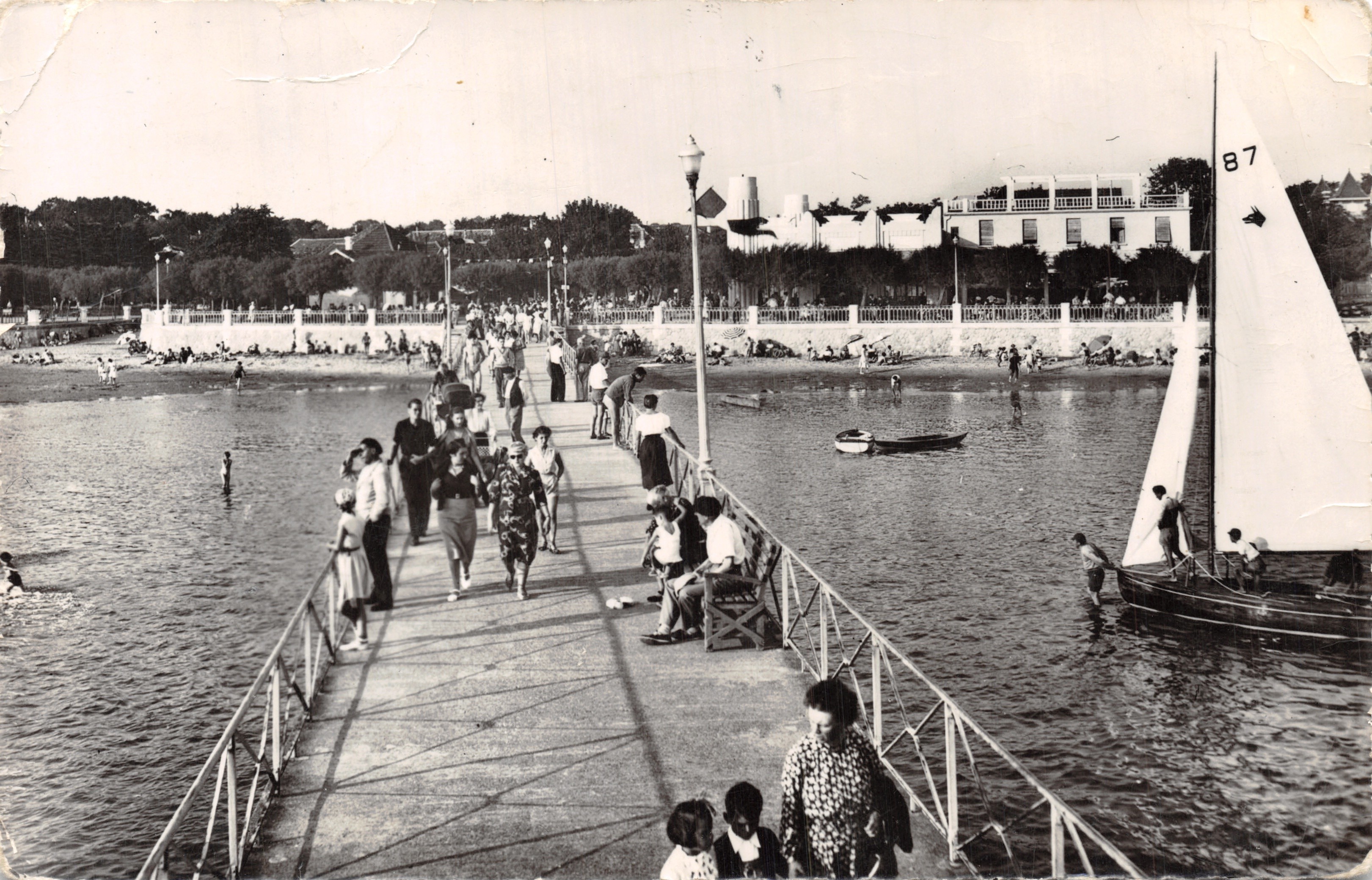 Andernos-les-Bains — De Jetée Promenade — Uitgaven Frères BLOC, Bordeaux