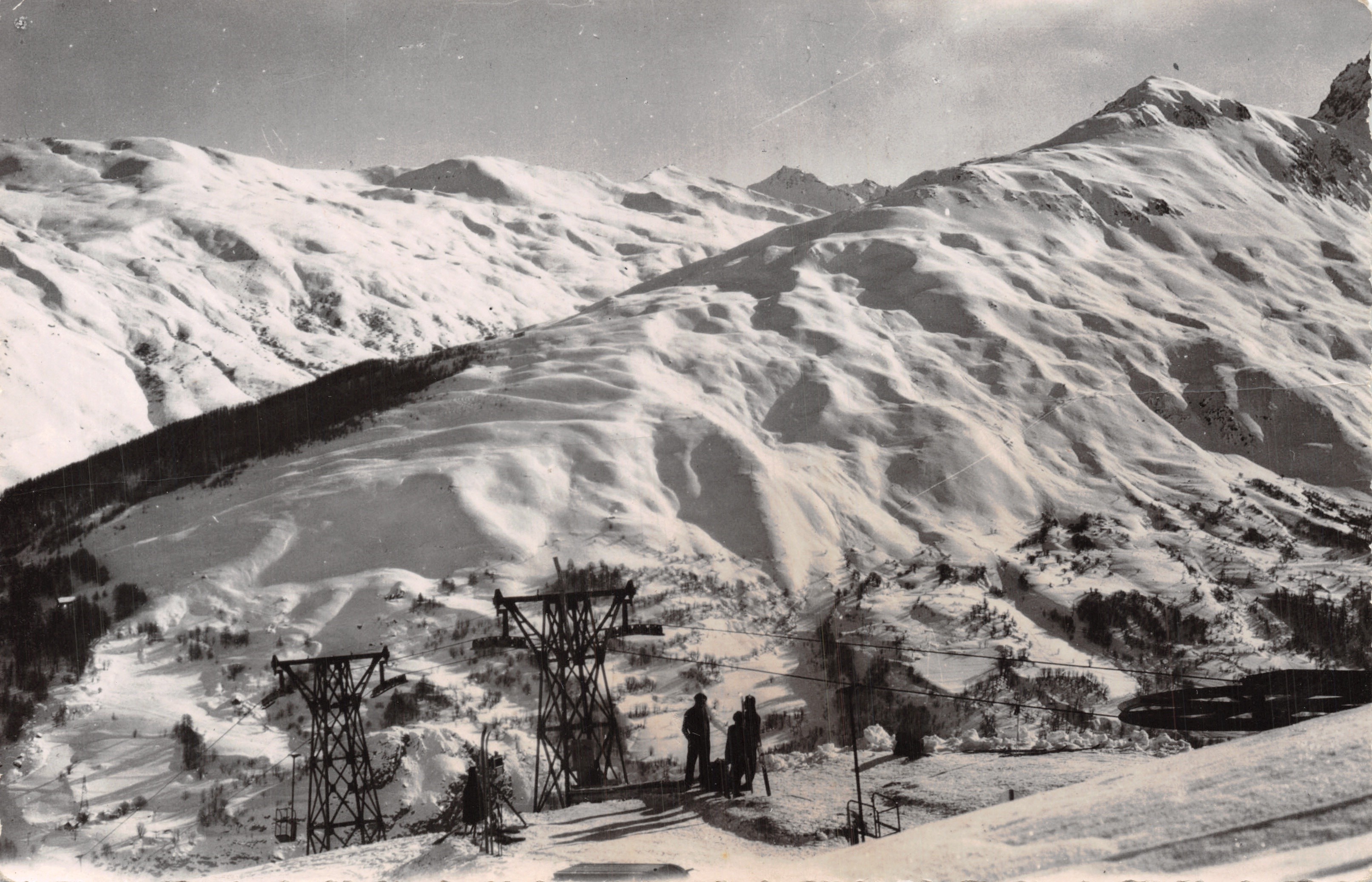 Valloire 1430 m. — Massif de la Sétaz — Edition by E. Grange, Valloire (Savoie)