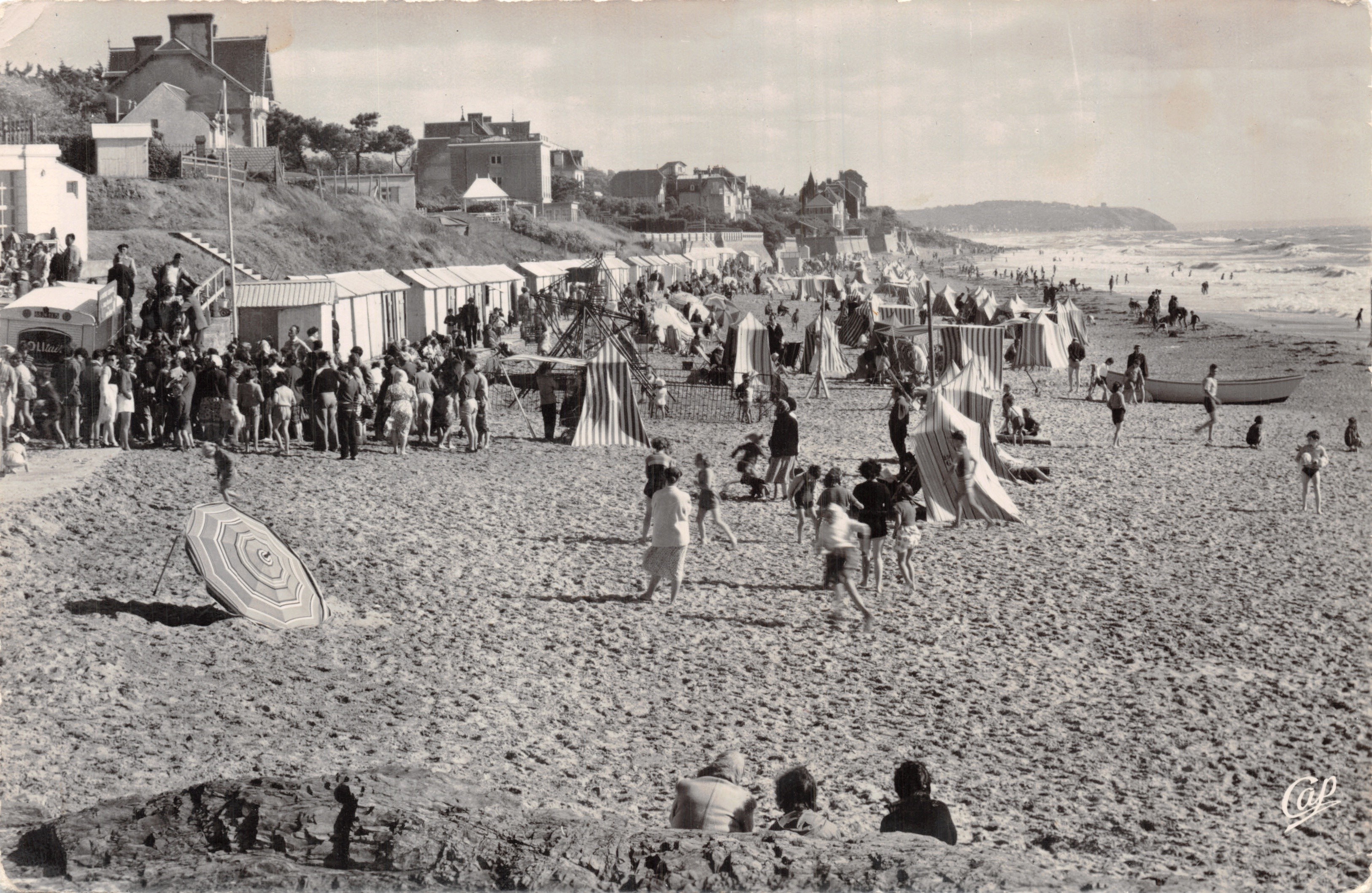 Saint-Pair-sur-Mer — strand en villa's in de richting van Carollles — éditeur Cie des Arts Photomécaniques, n°65