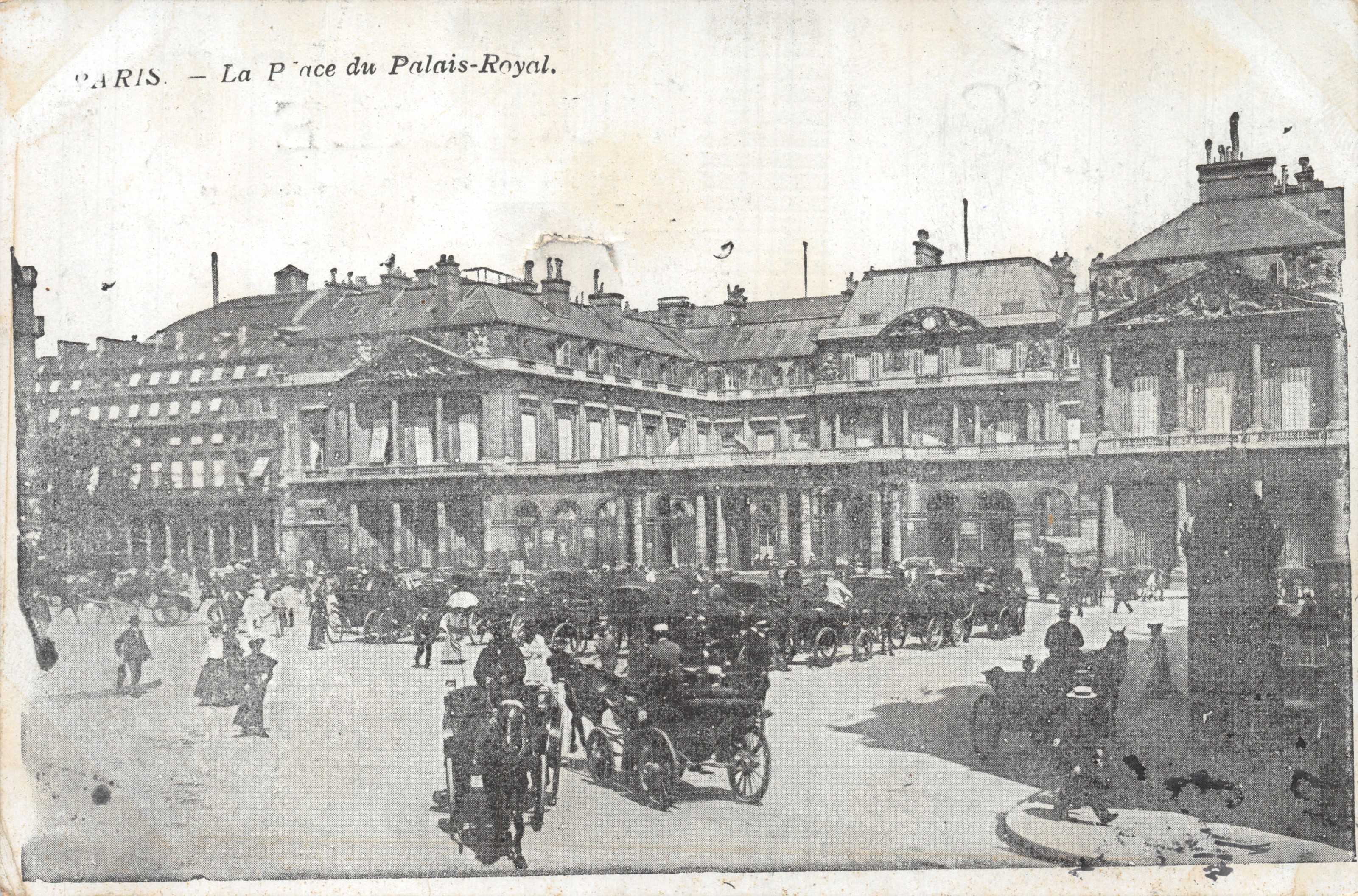 Paris — La Place du Palais-Royal — editore non visibile, numero di serie non leggibile