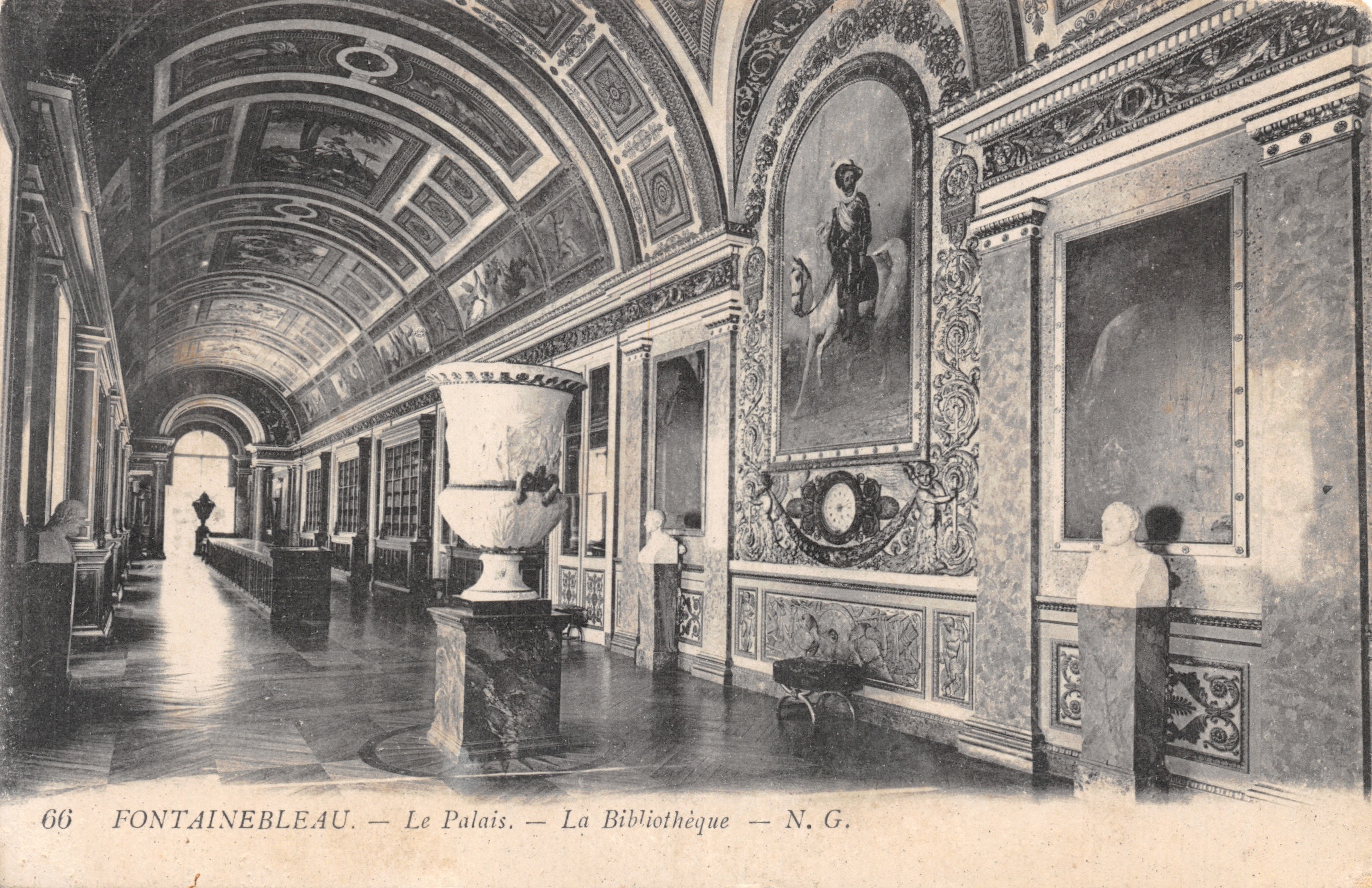 Fontainebleau — El Palacio — La Biblioteca — N.G. — n°66