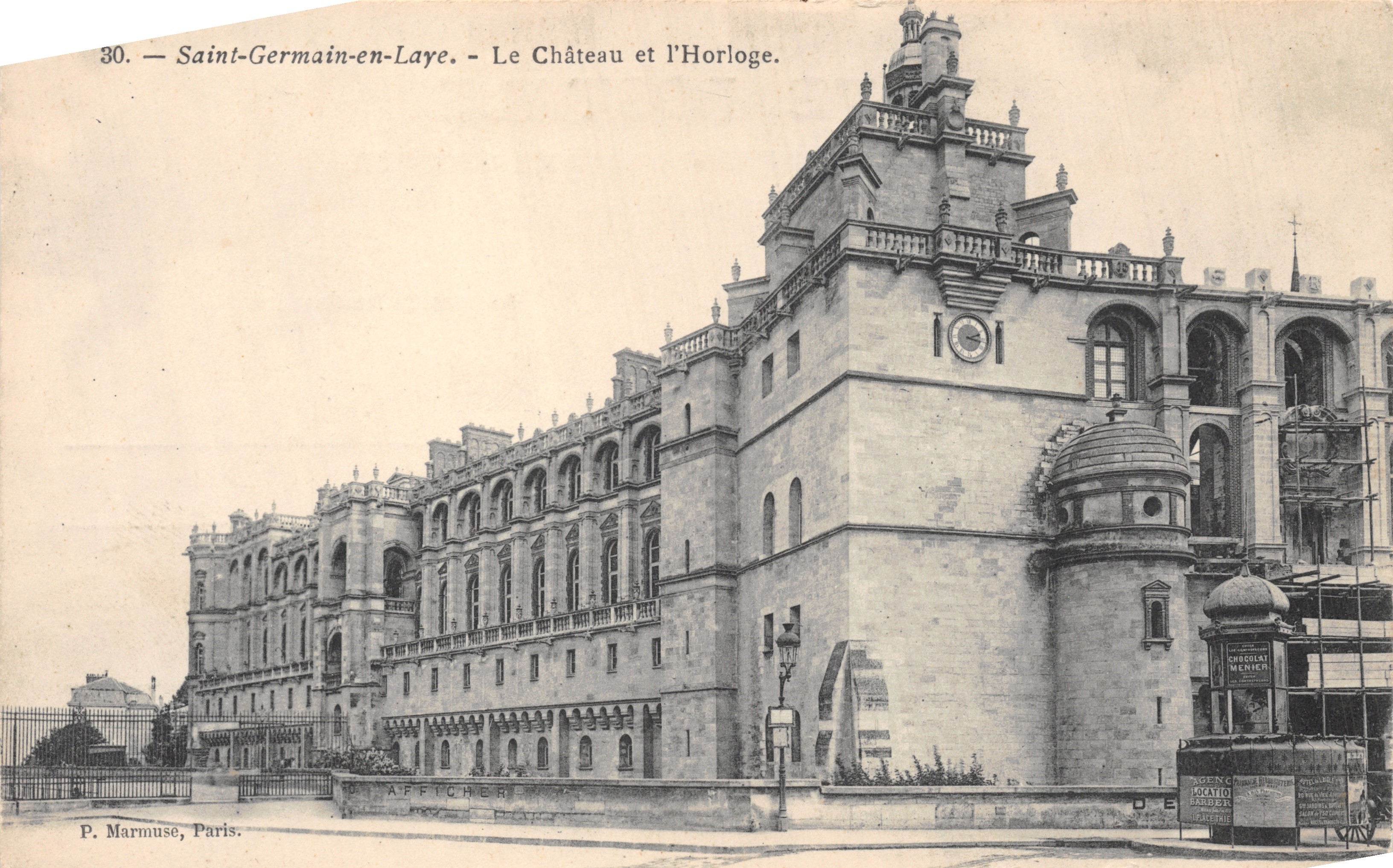 Saint-Germain-en-Laye — Le Château et l'Horloge — P. Marmuse, Paris