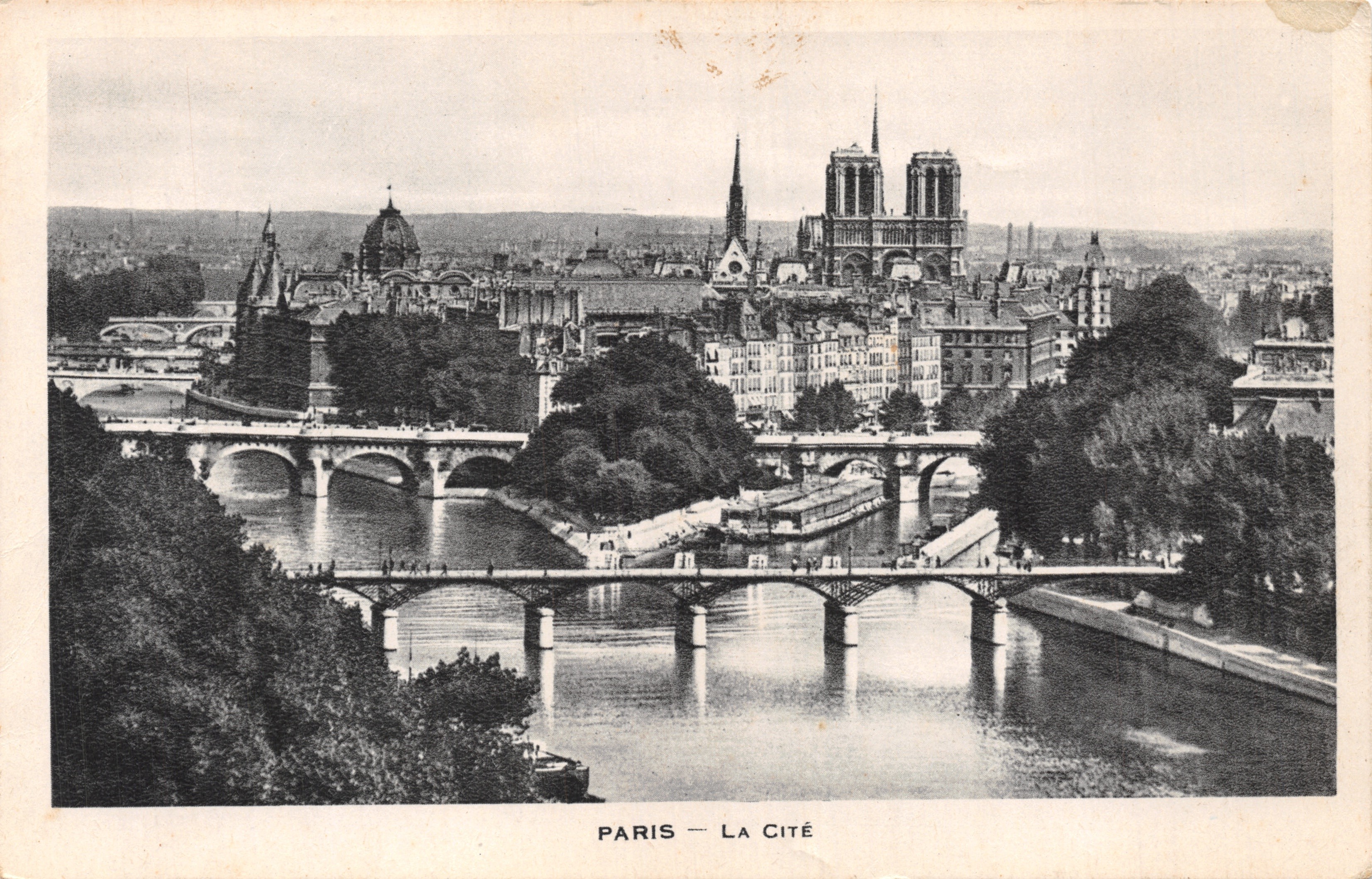 Paris — The City — view of the Seine with Notre-Dame and the bridges