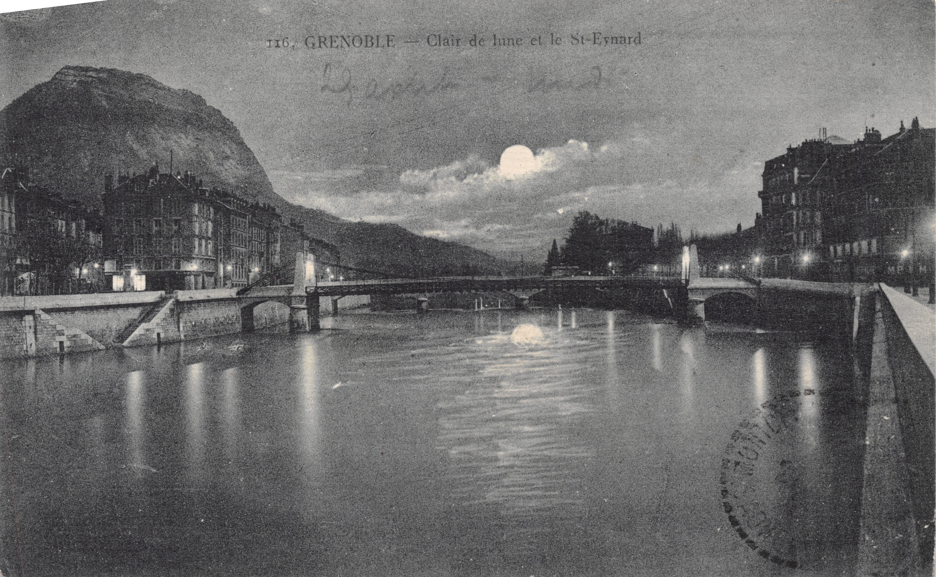 Grenoble — Luce della luna e il ponte St-Eynard
