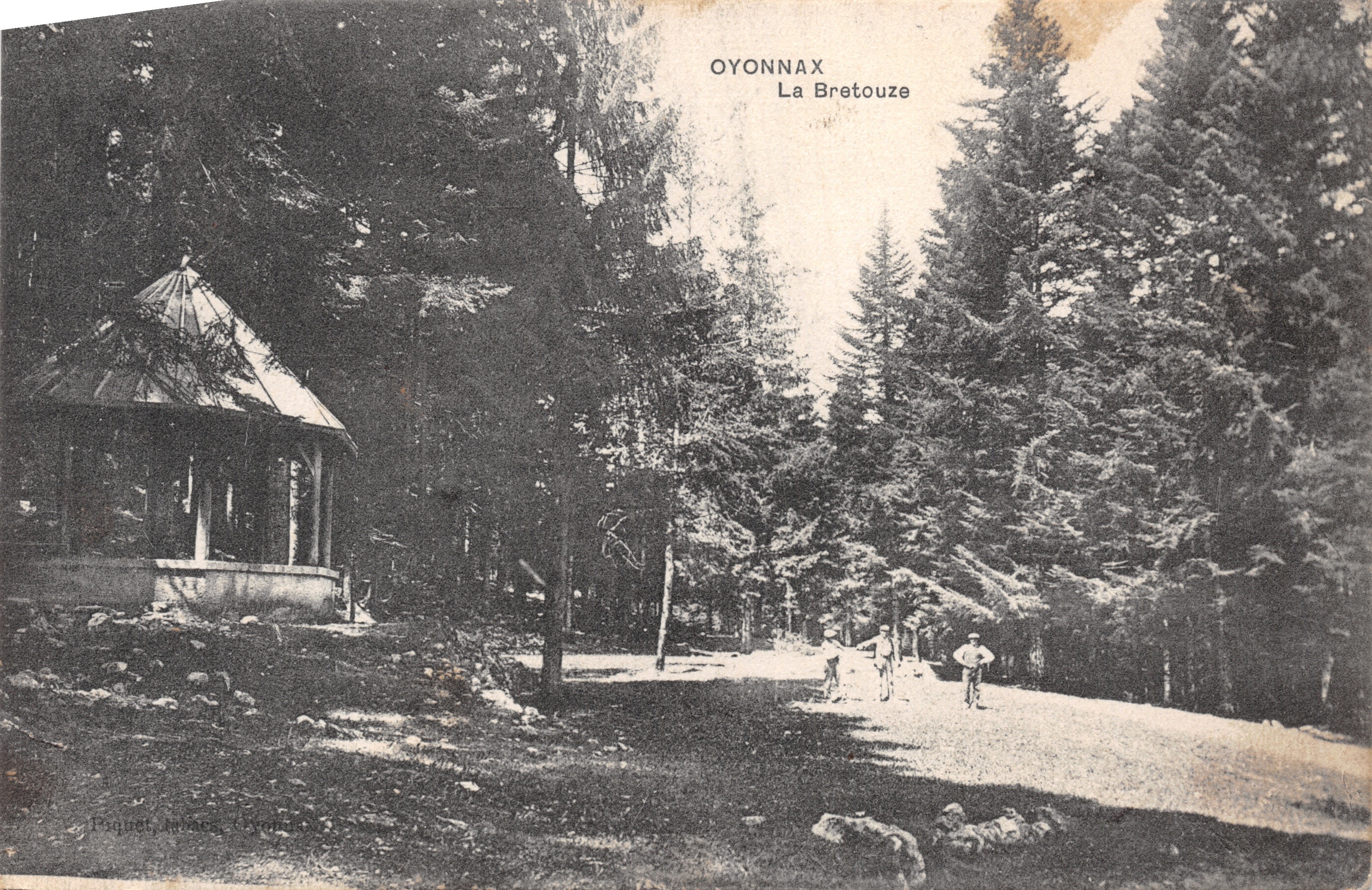 Oyonnax — La Bretouze (édifice en bois avec toit conique) — éditeur Papet, Annecy (n° de série non lisible)