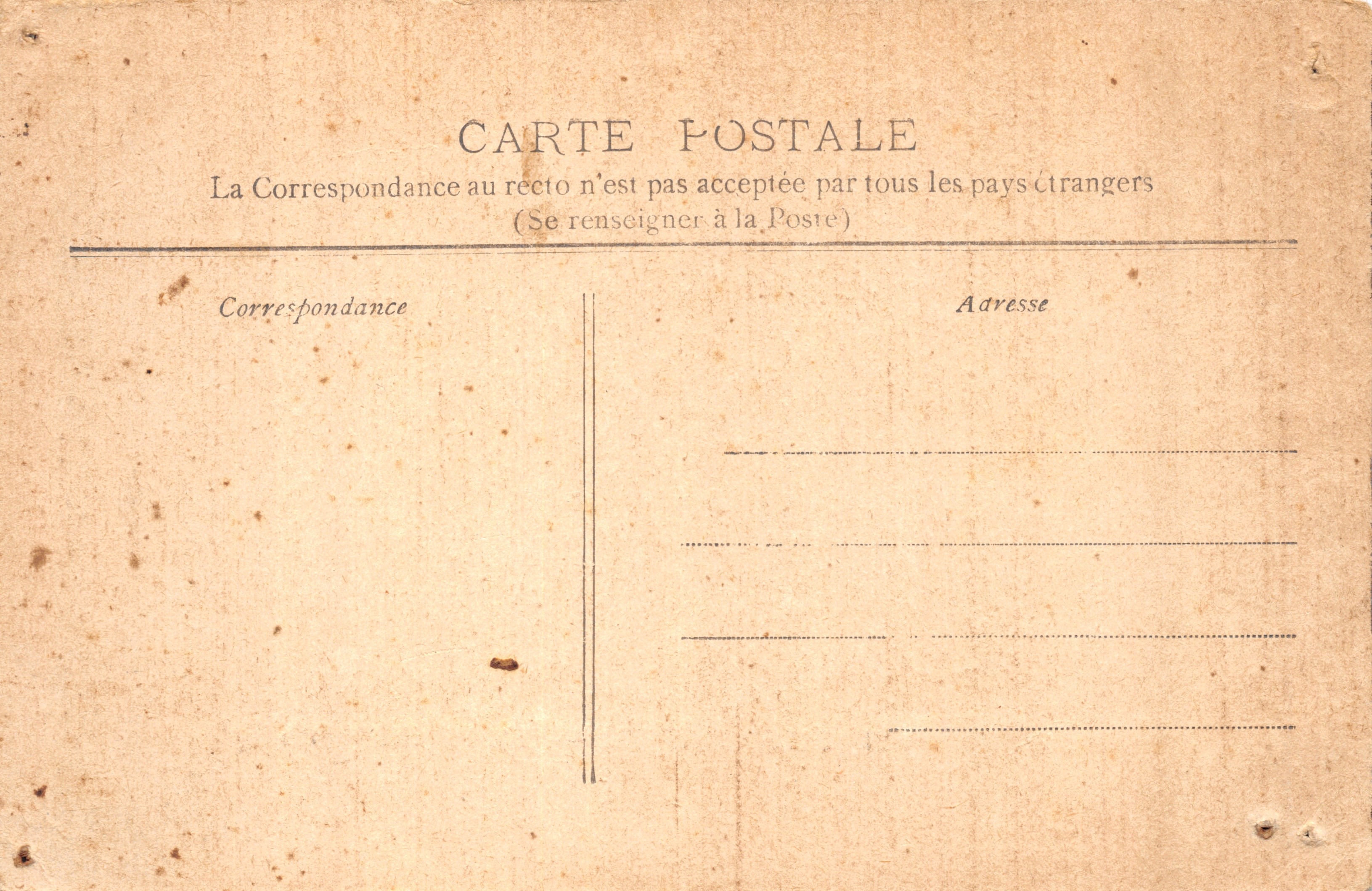 Cherbourg — Place Divette — Editore D. F. Collezione P. B. Cherbourg — Verso