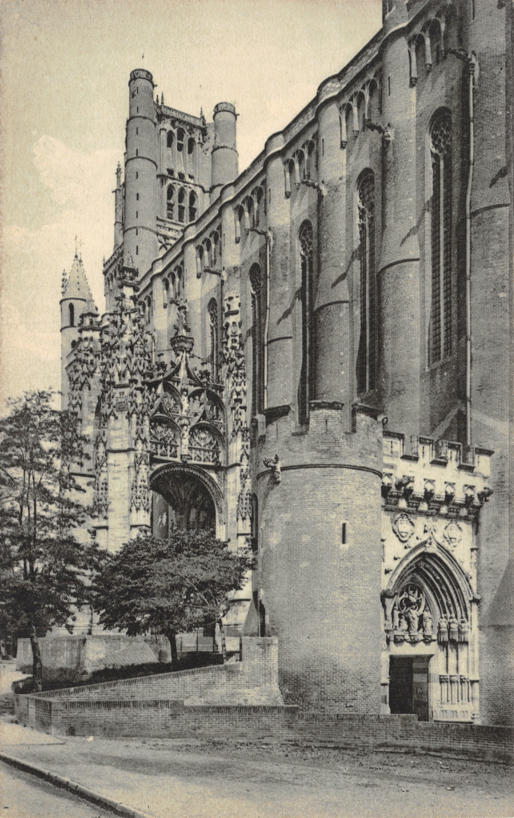 Albi — Cathédrale Sainte-Cécile — côté méridional