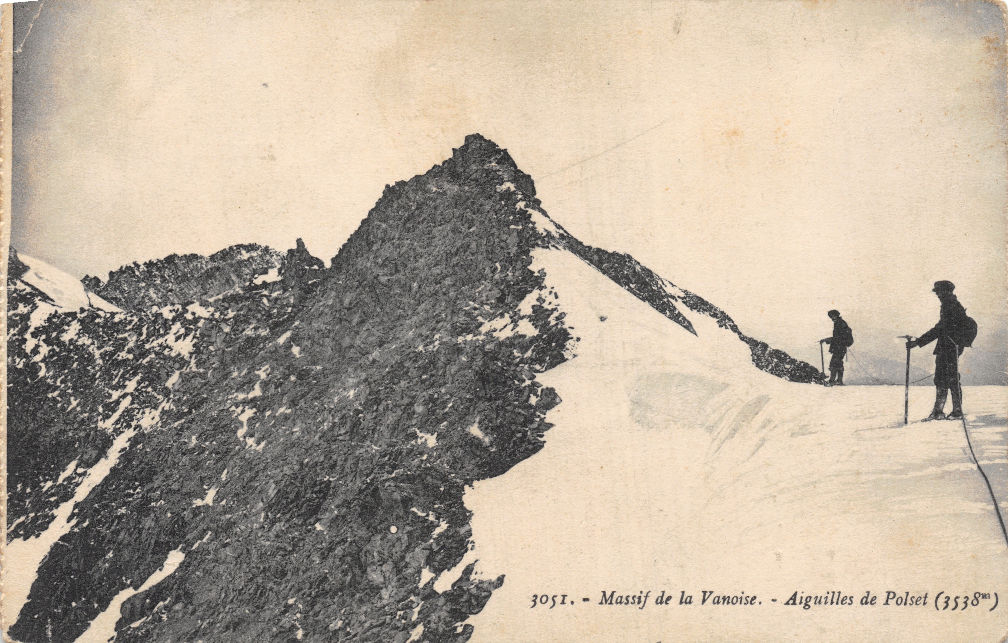 Aiguilles de Polset — sommet enneigé avec deux grimpeurs — éditeur E. Reynaud, Chambéry, n° 3051