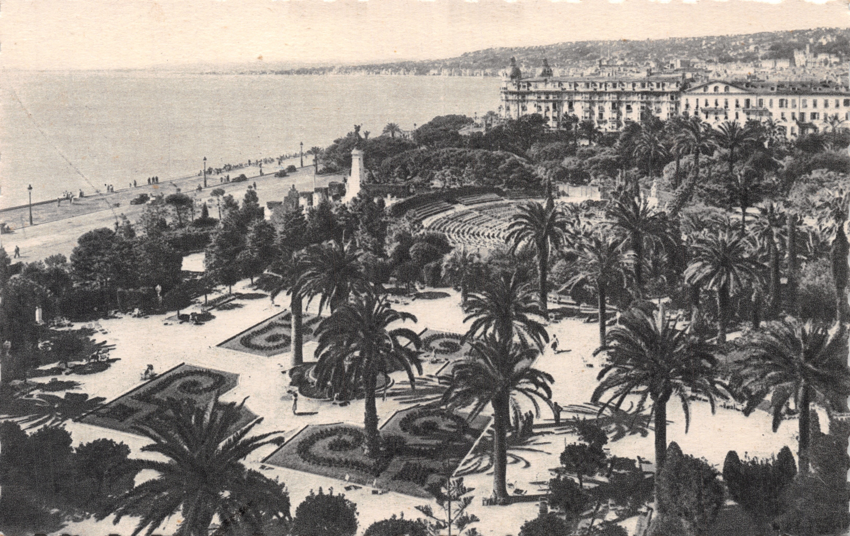 De Jardins Albert 1er en het Théâtre de Verdure — Nice — Uitgever L. GILLET en Cie