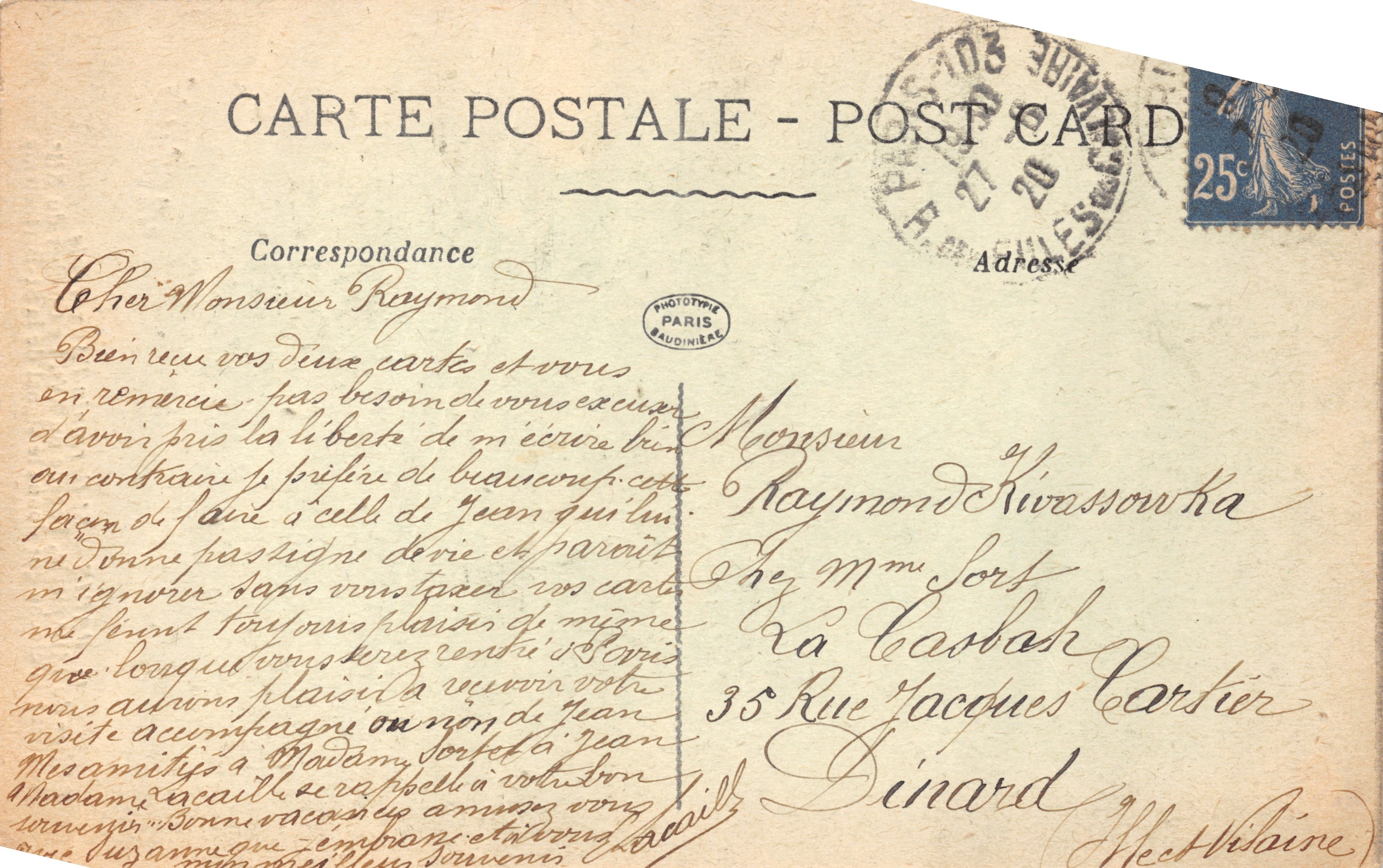 Parijs — St-Germain-l'Auxerrois — Gebouw van de 13e eeuw, gevel van de 15e eeuw, klokkentoren van de 12e eeuw — Achterkant