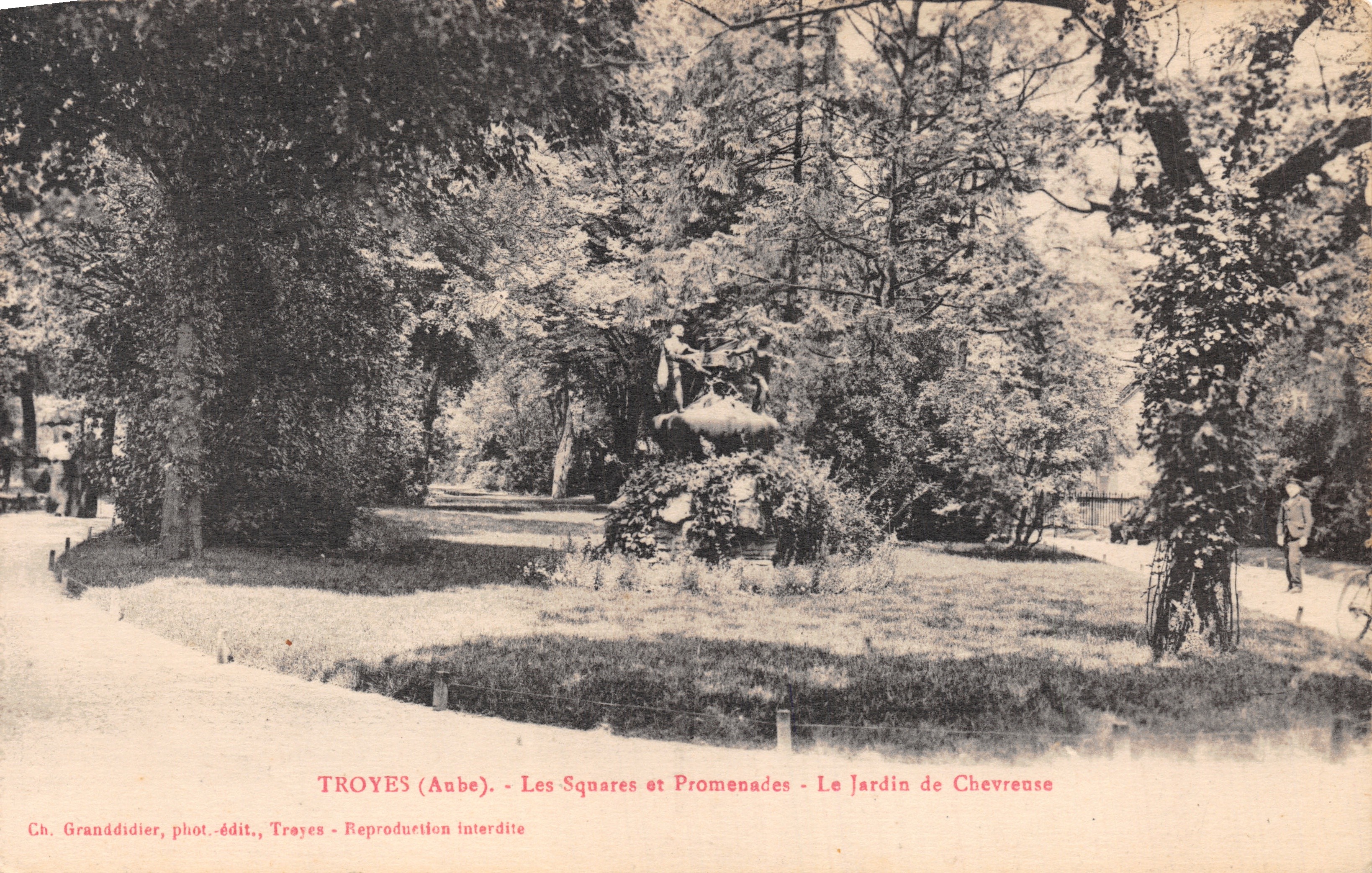 Troyes (Aube) - Les Squares et Promenades - Le Jardin de Chevreuse - Ch. Granddidier, phot.-édit., Troyes