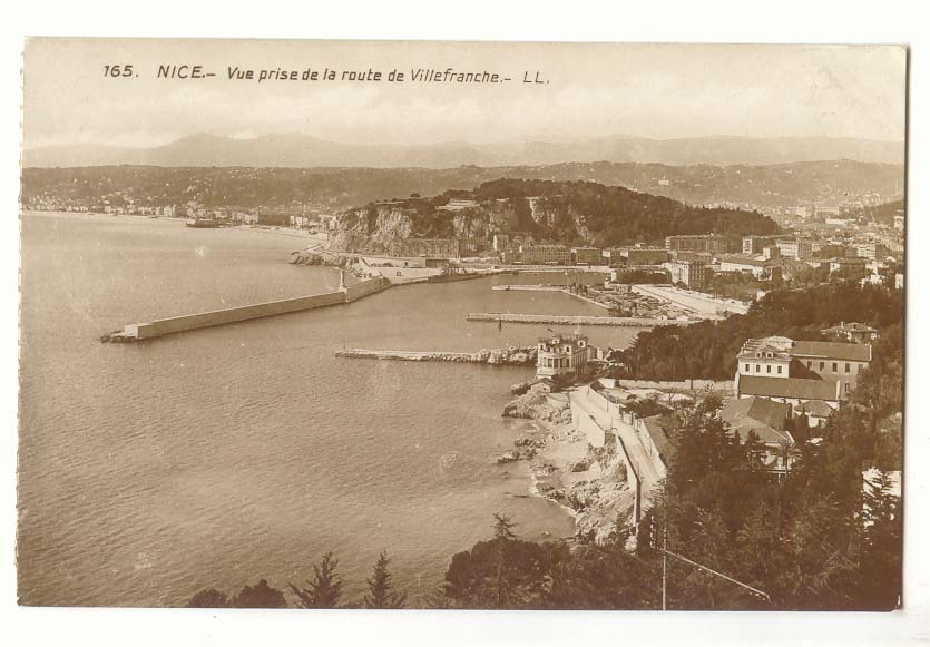 Nice CPA Vue prise de la route de Villefranche