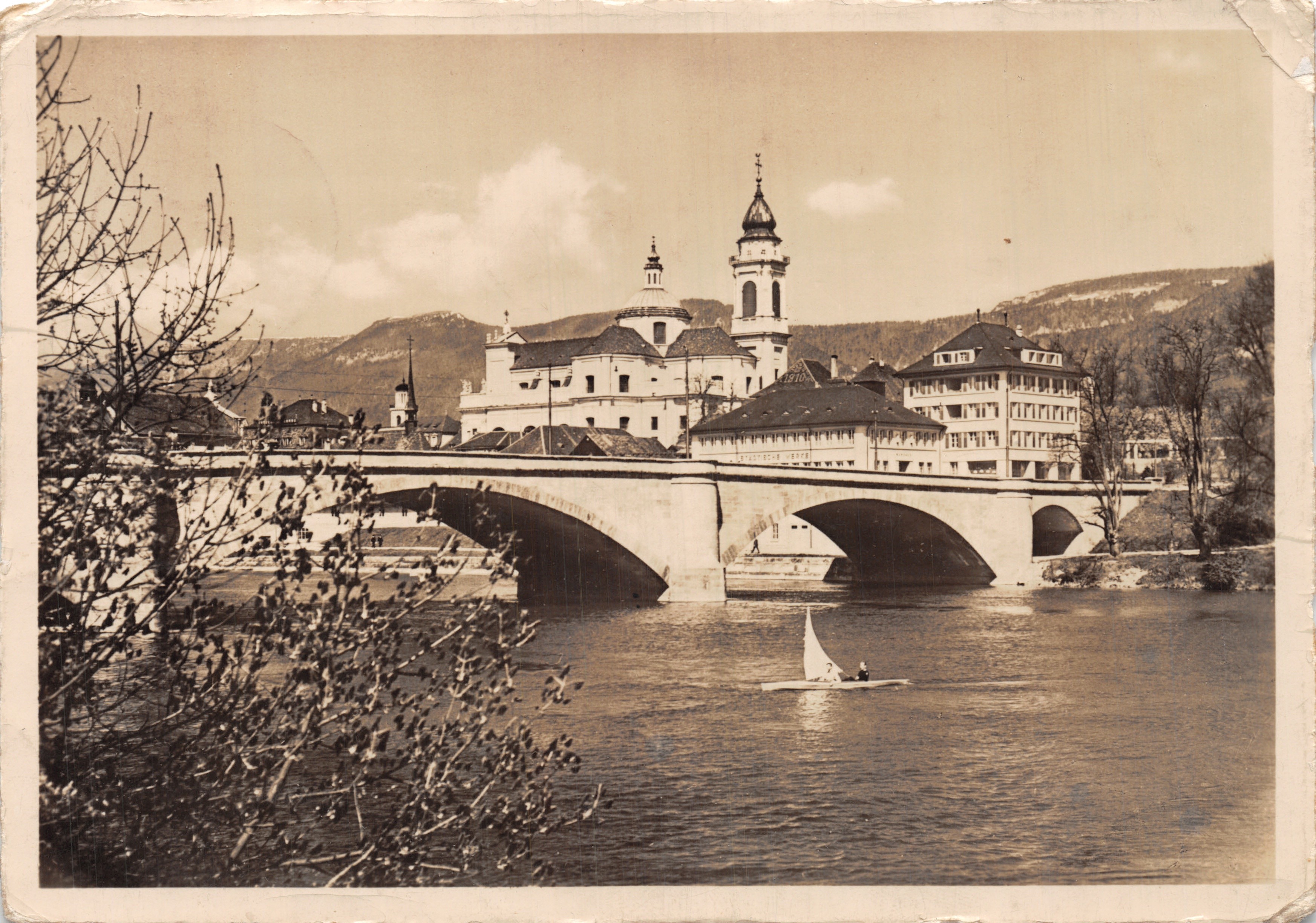 Pont sur le Rhône — vue de Soleure avec église et montagnes — éditeur non visible