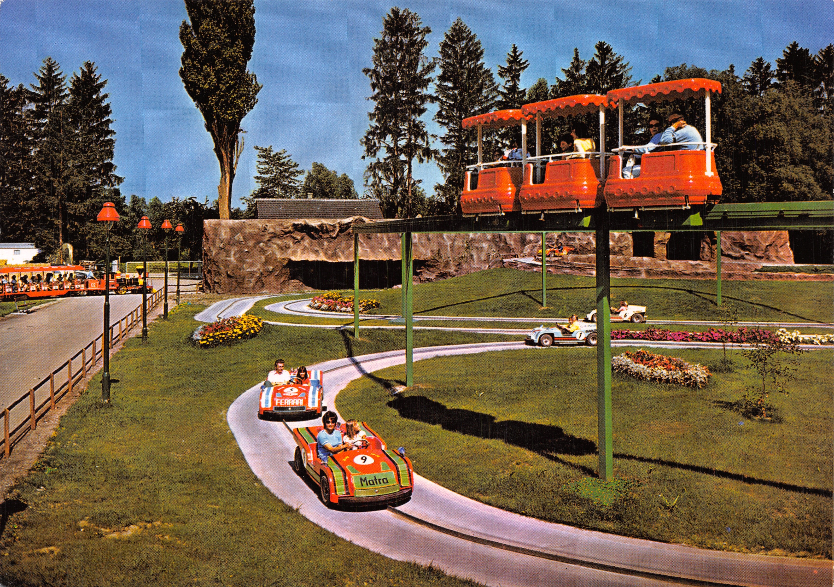 Parc d'attractions Europa-Park — Montagnes russes et voitures à pédales — Verlag D. Stumpf, 7832 Kenzingen - AL 107