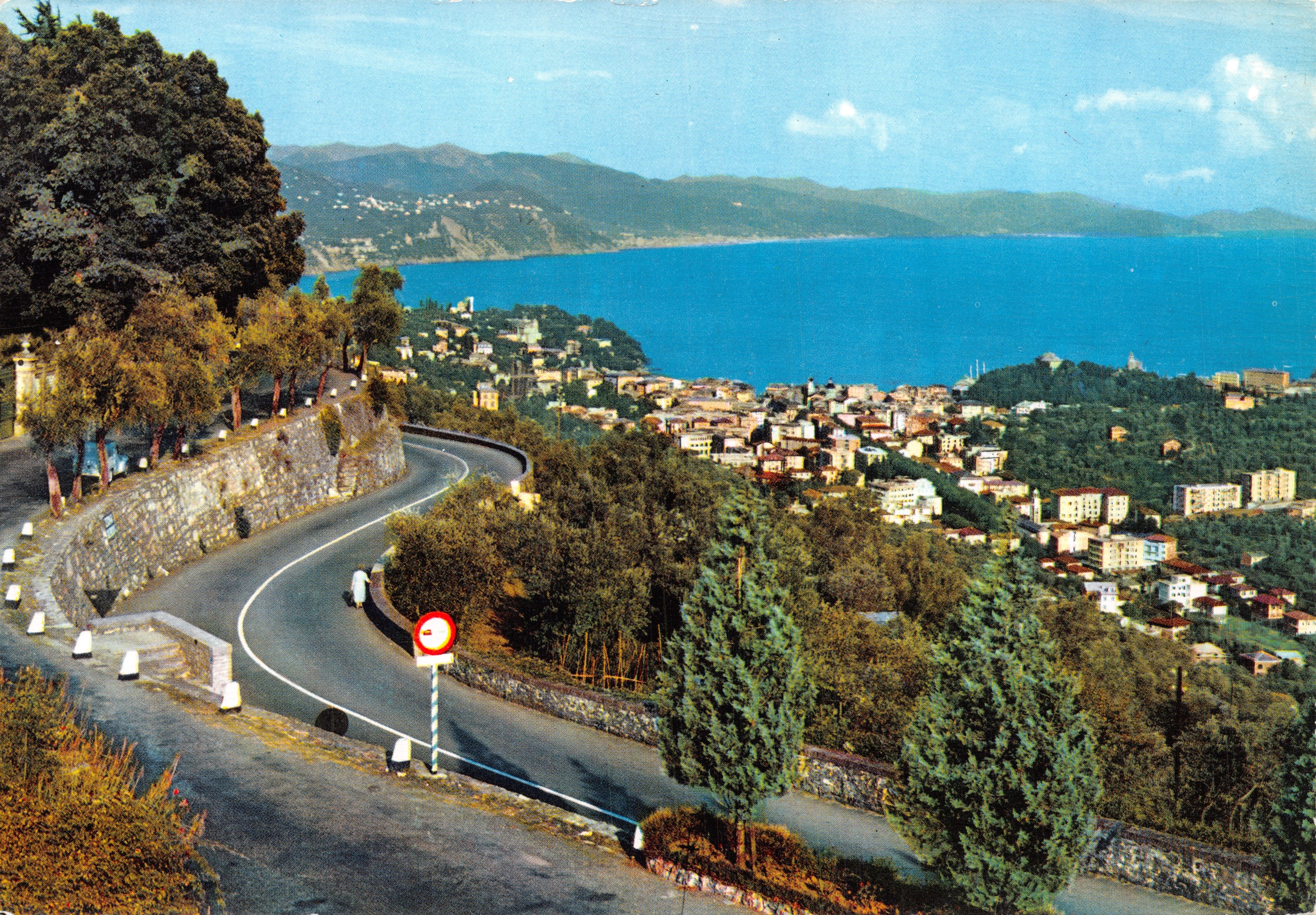 S. Margherita Ligure — vue panoramique depuis une route sinueuse — éditeur Milano Dep. n° SM/4