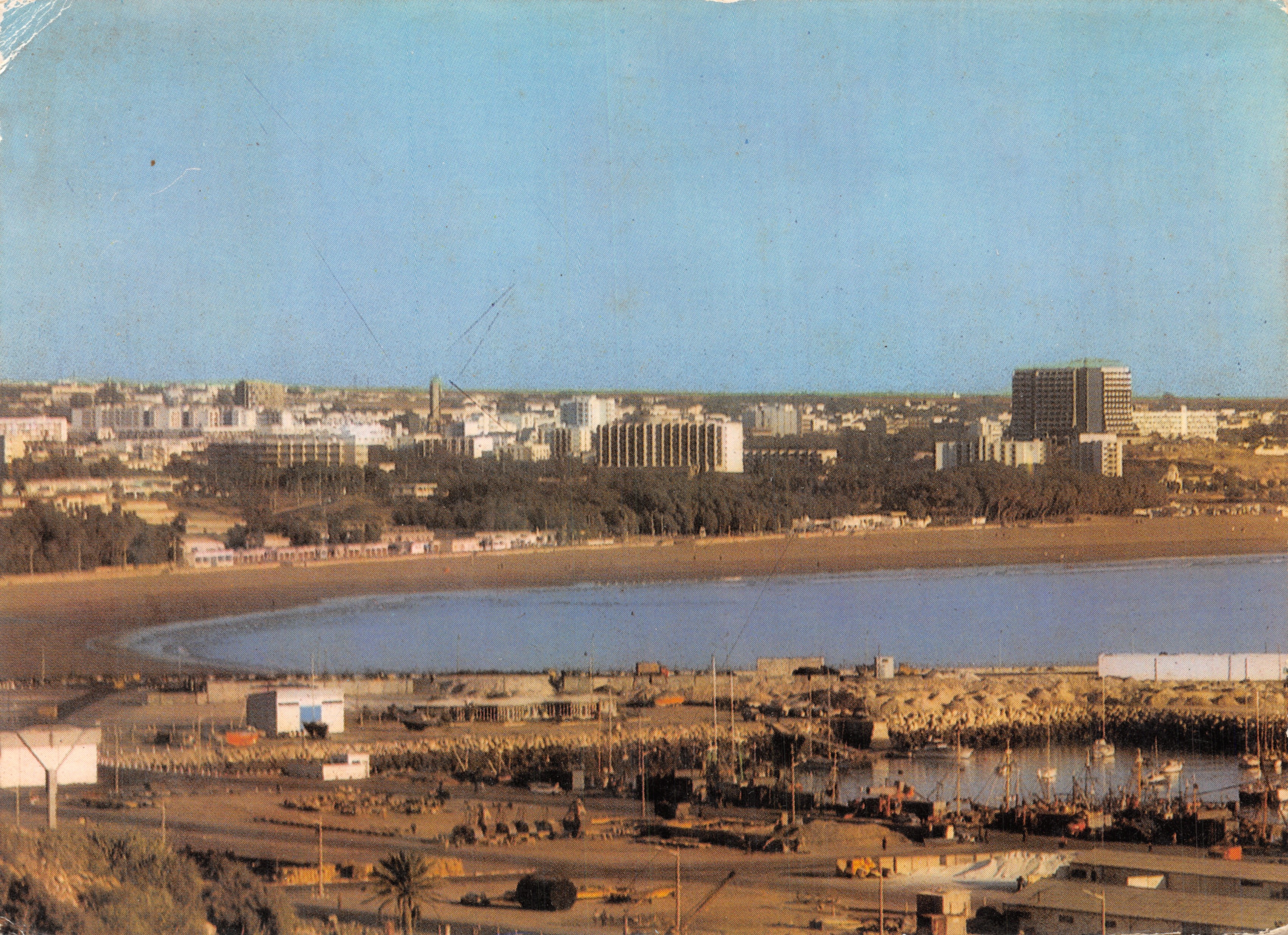 Agadir — vue sur la baie et la ville — Reproduction exclusive Sochepress