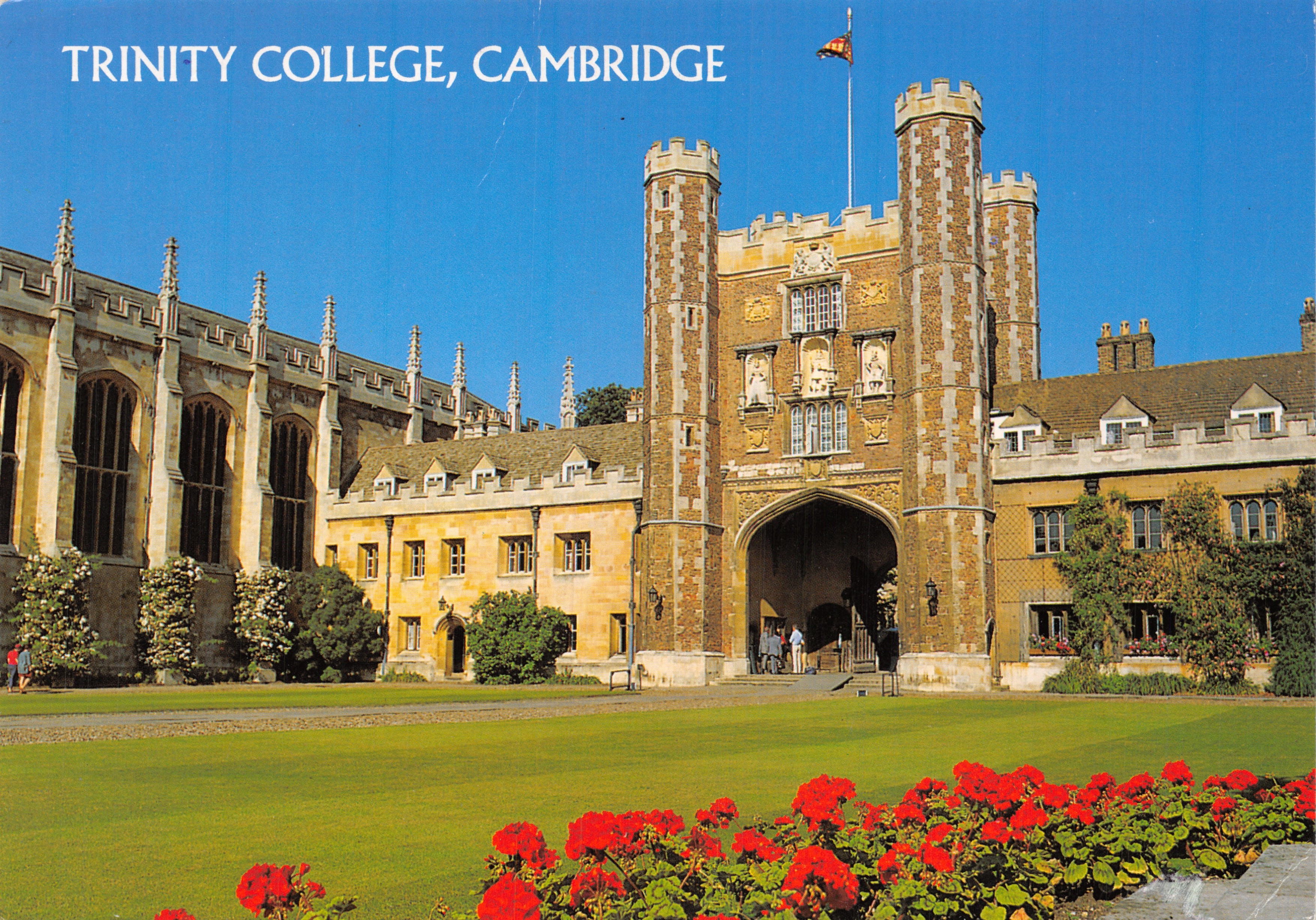 Trinity College, Cambridge — Portail et édifice gothique — éditeur SALMON Camera Colour Post Card