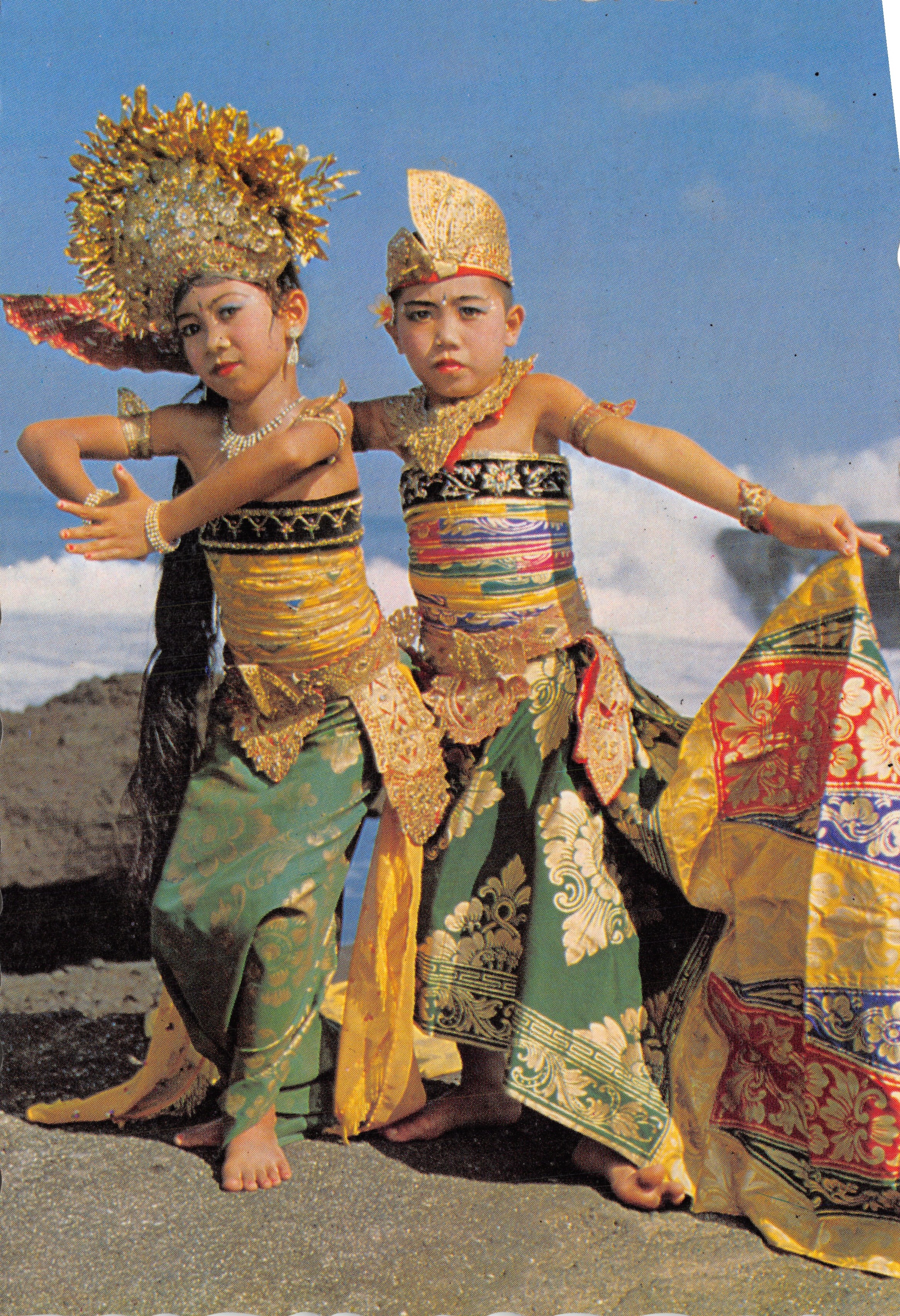 Deux enfants en costume de danse — Tari Oleg Tambulilingan, Bali — éditeur PS-A221