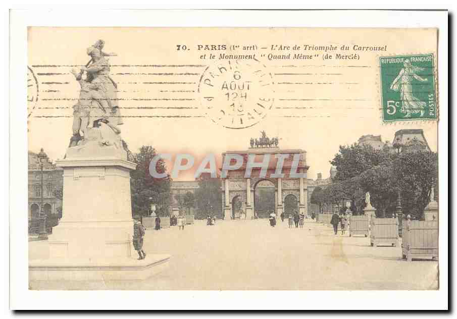 Paris (1er) L'arc de triomphe du CArrousel et le monument Quand Meme (de Mendes)