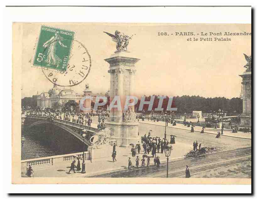 Paris (8eme) CPA Le pont Alexandre III et le petit palais
