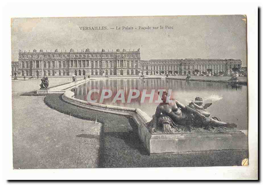 Versailles CPA Le palais Facade sur le parc