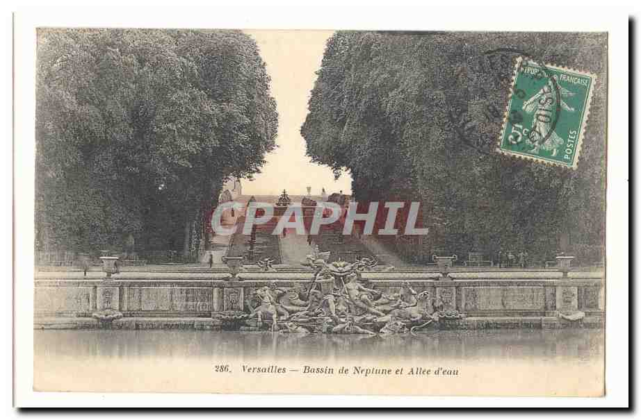 Versailles CPA Bassin de Neptune et Allee d'eau