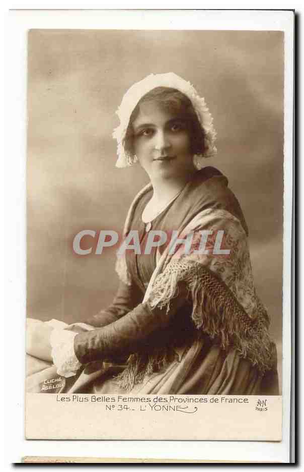 CPA Les plus belles femmes des Provinces de France L'Yonne