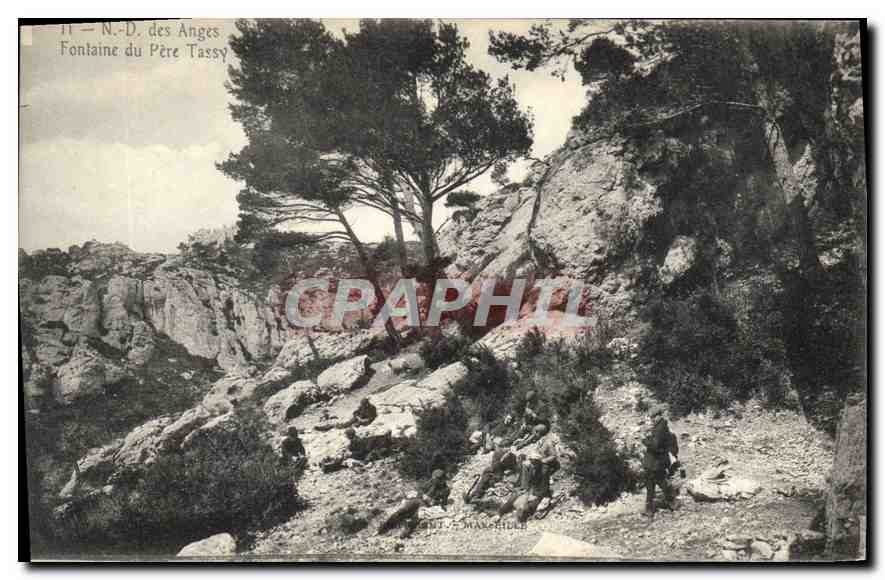 CPA N D des Anges Fontaine du Pere Tassy 