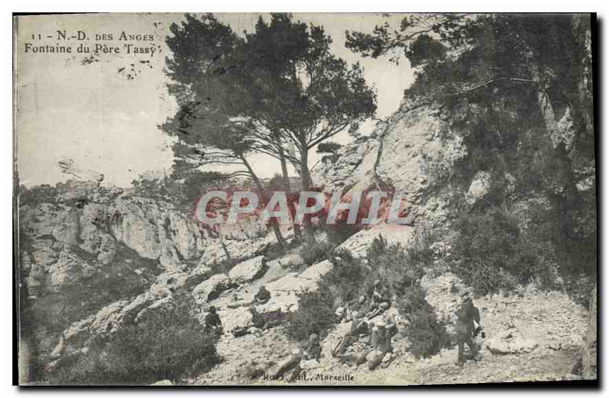 CPA N D des Anges Fontaine du Pere Tassy 