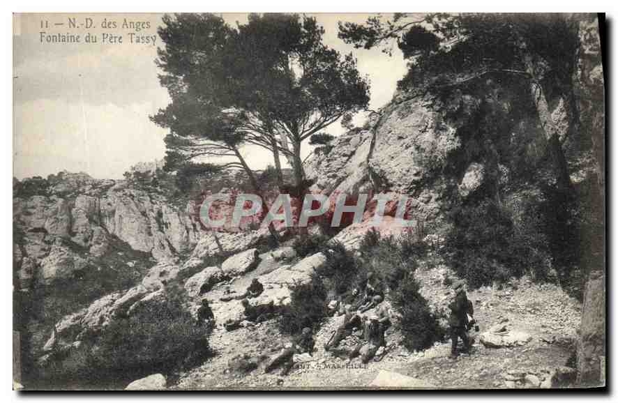 CPA N D des Anges Fontaine du Pere Tassy 