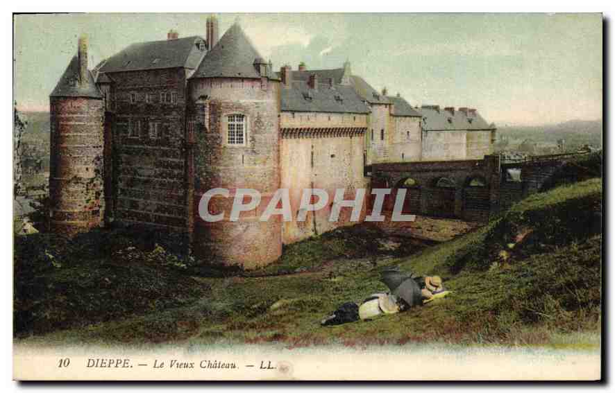 CPA Dieppe le Vieux chateau 